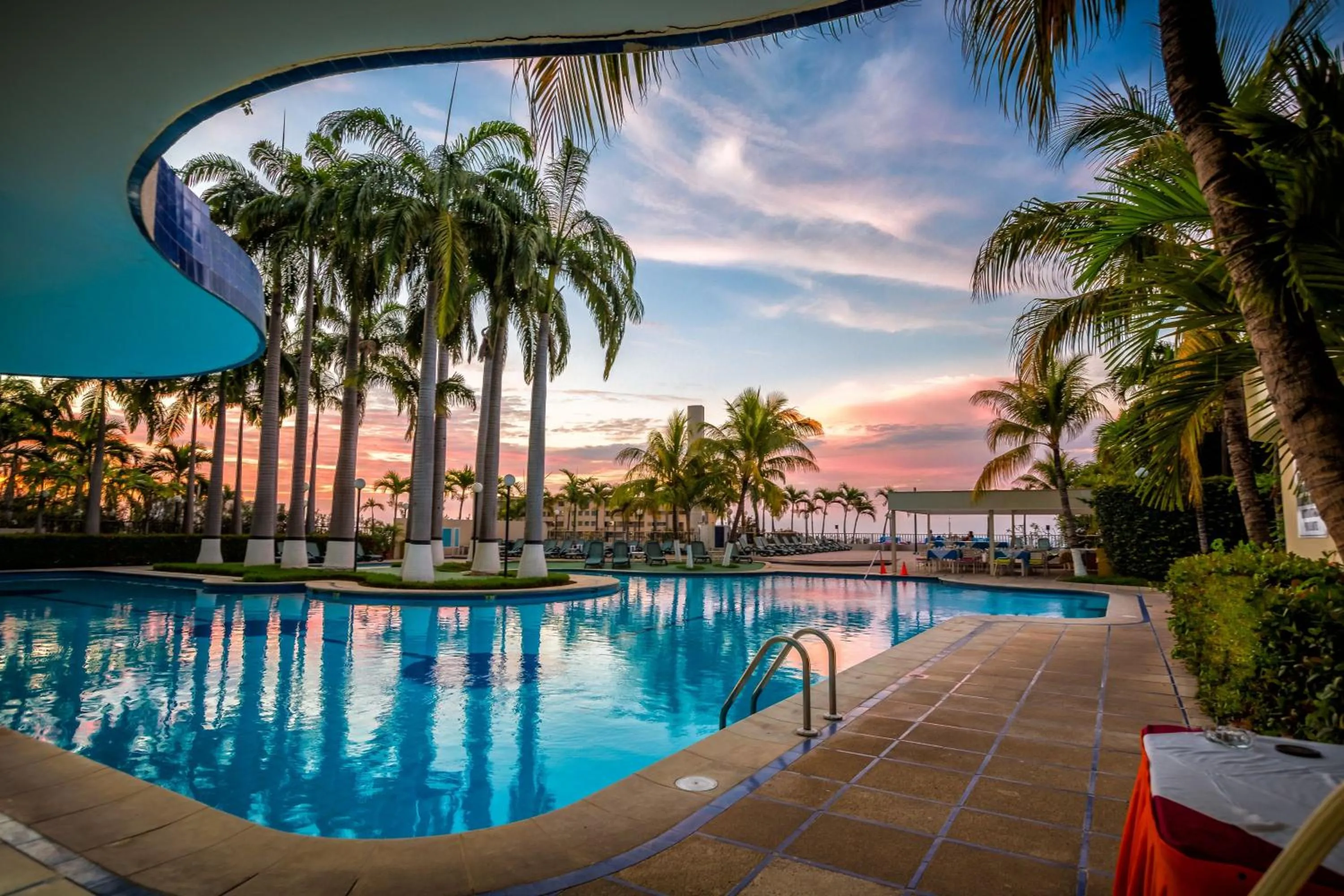 Swimming pool in Hotel Olé Caribe