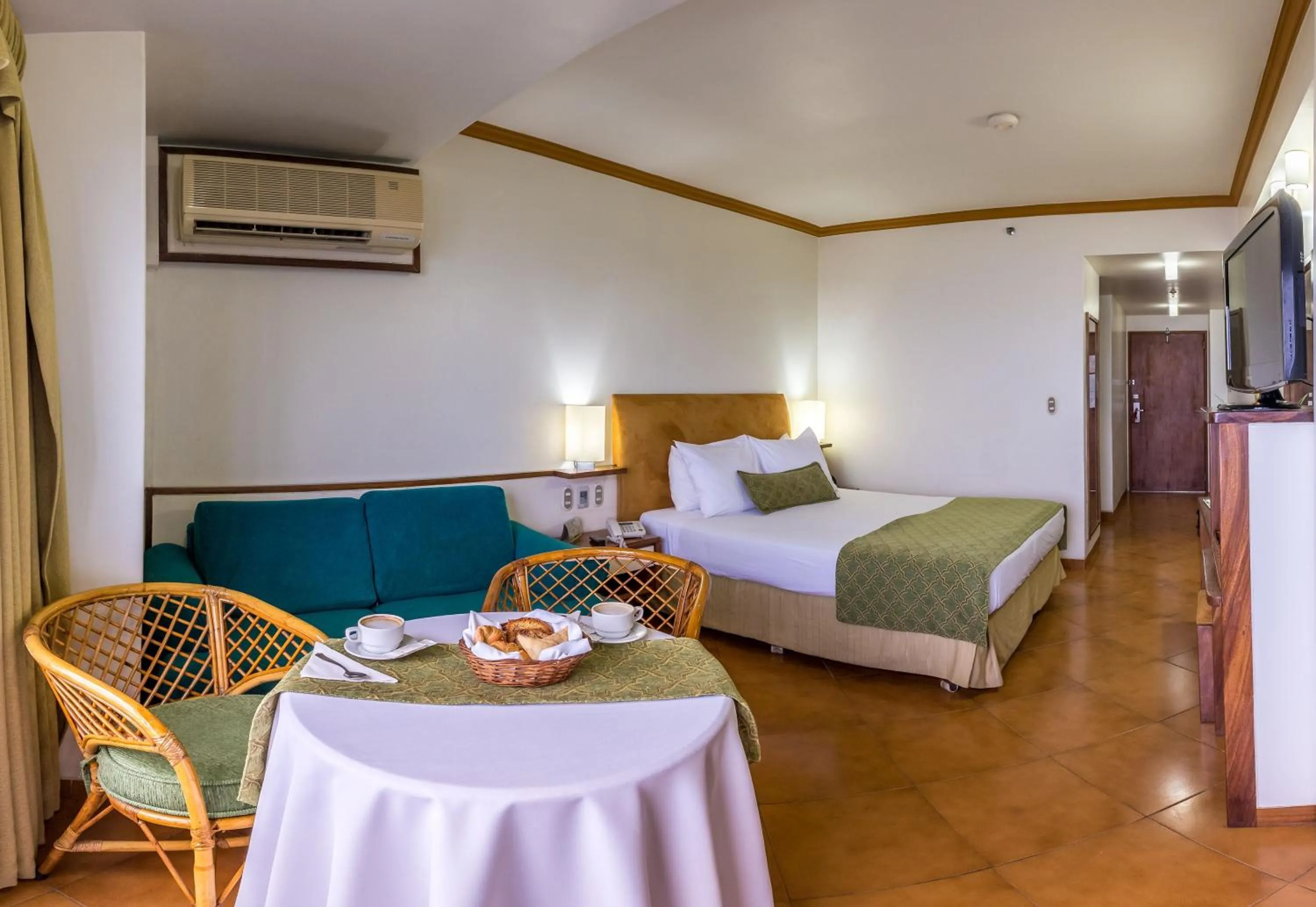 Photo of the whole room, Bed in Hotel Olé Caribe