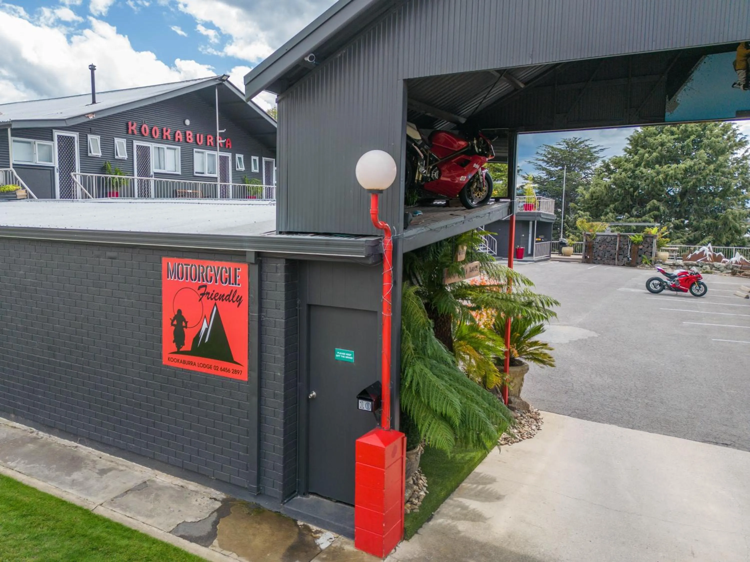 Property building in Kookaburra Lodge