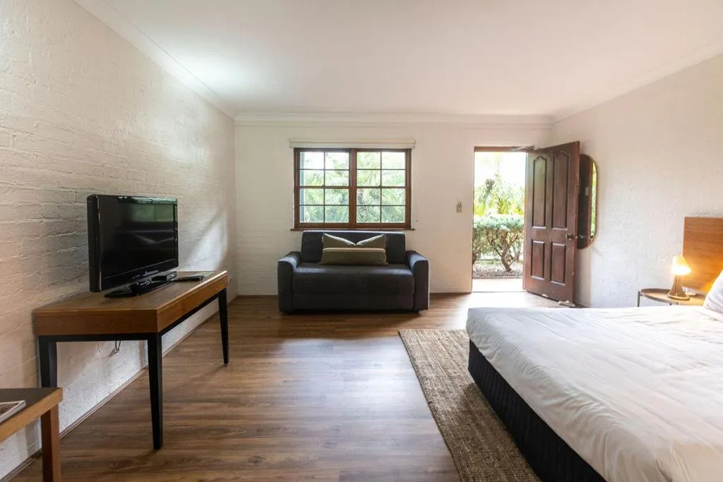 Bedroom, Bed in Wisemans Retreat