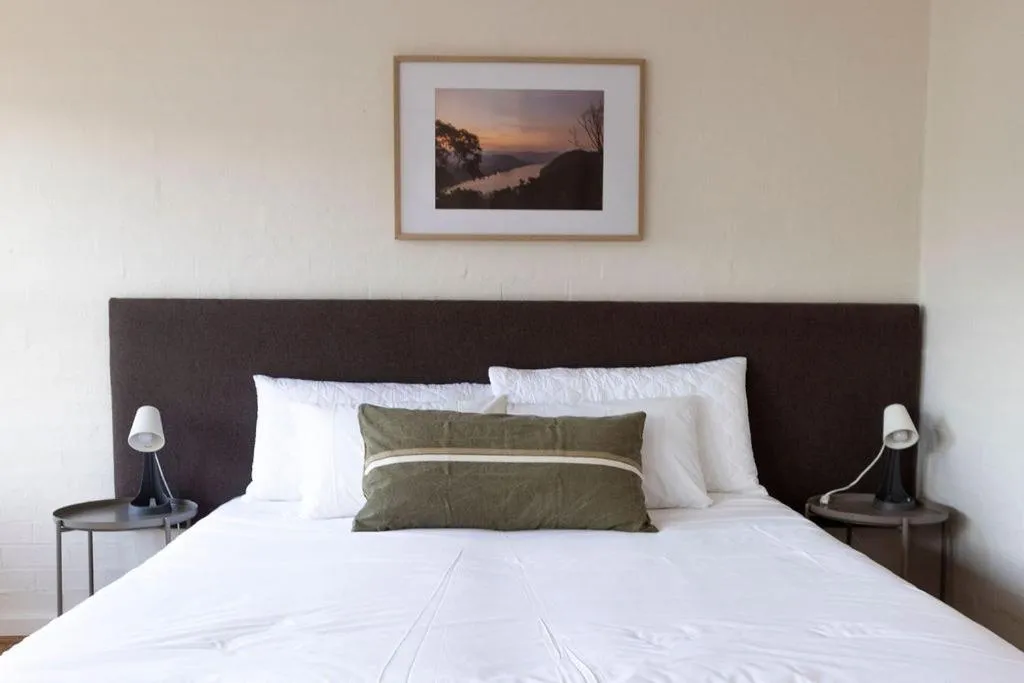 Bed in Wisemans Retreat