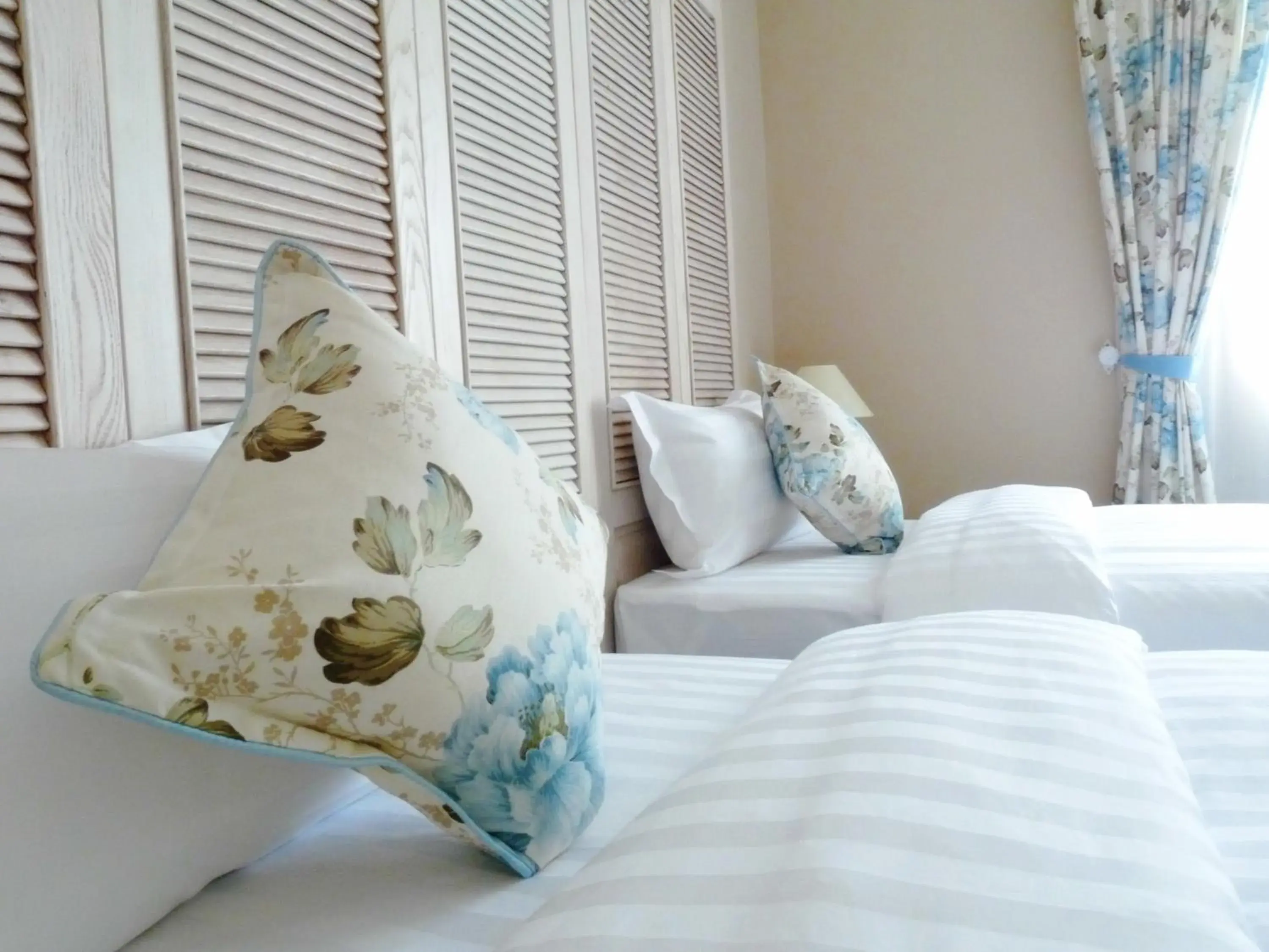 Bed in Hotel L'Odéon Phu My Hung Bed in Hotel L'Odéon Phu My Hung