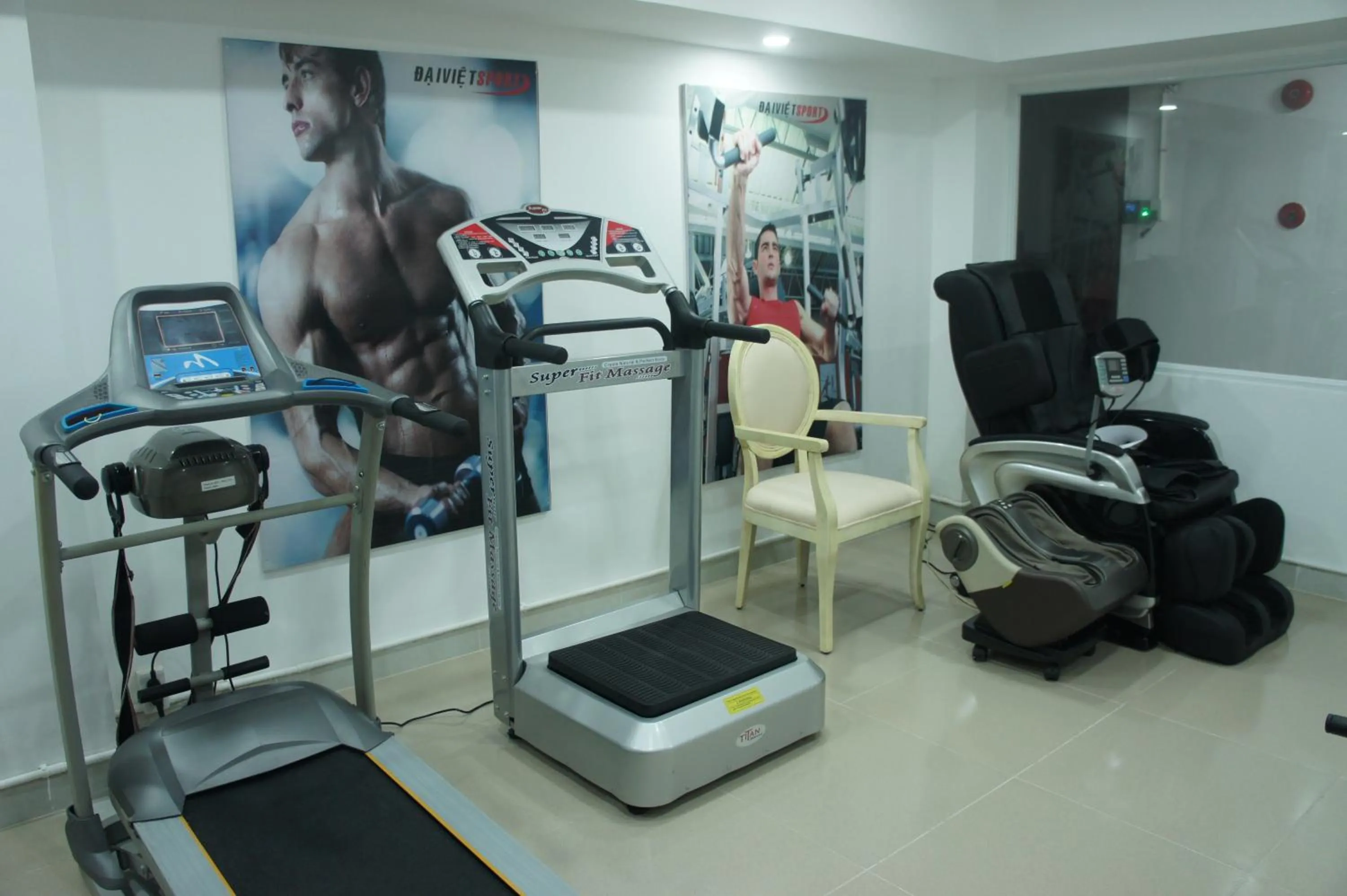 Fitness centre/facilities in Hotel L'Odéon Phu My Hung