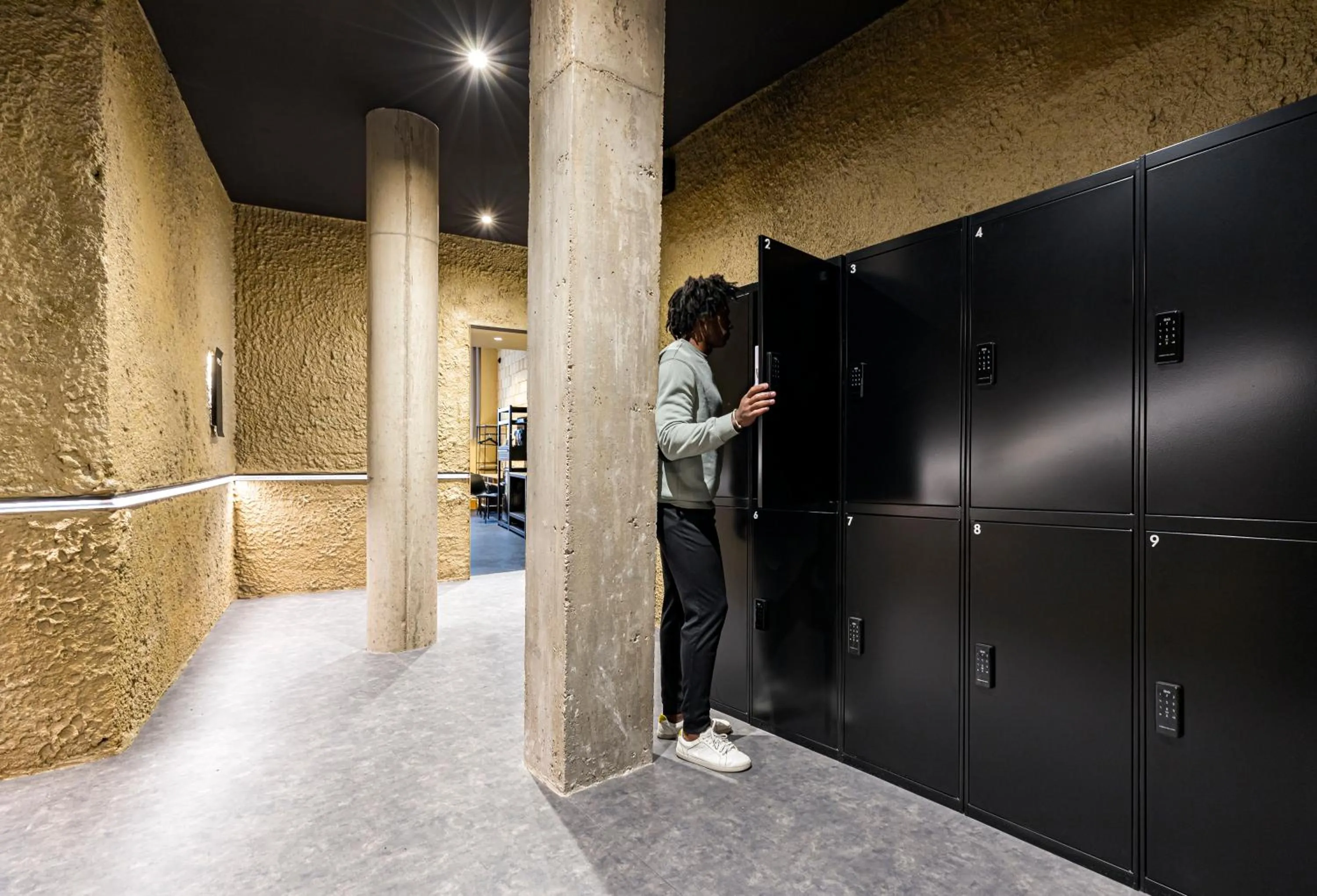 group of guests in Apartamentos HEY U