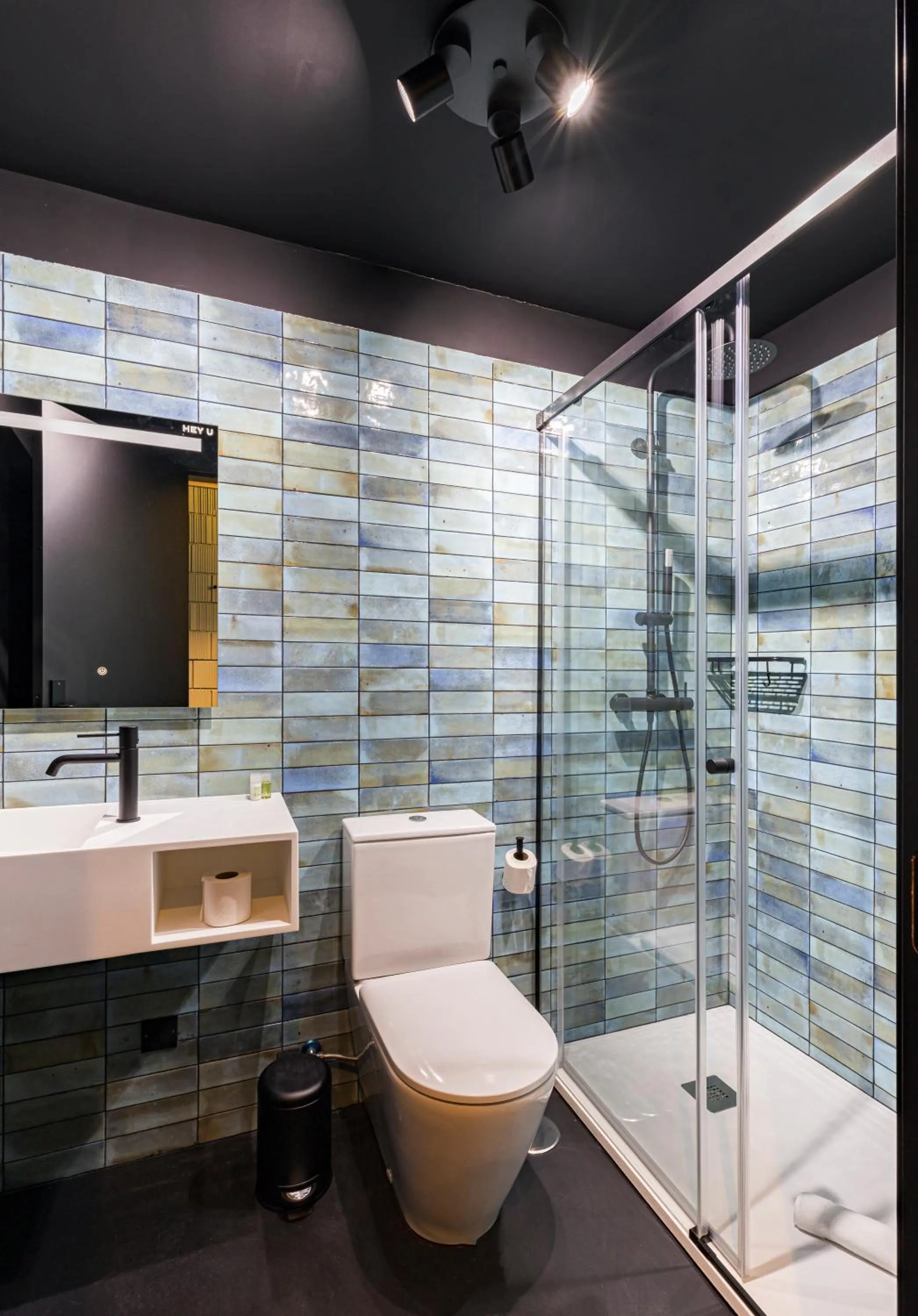 Bathroom in Apartamentos HEY U