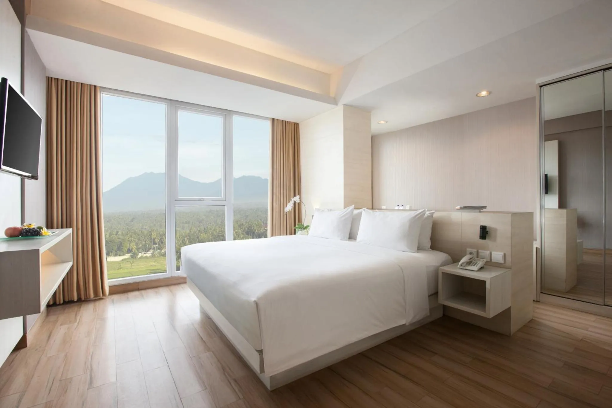 Bed in Hotel Santika Banyuwangi