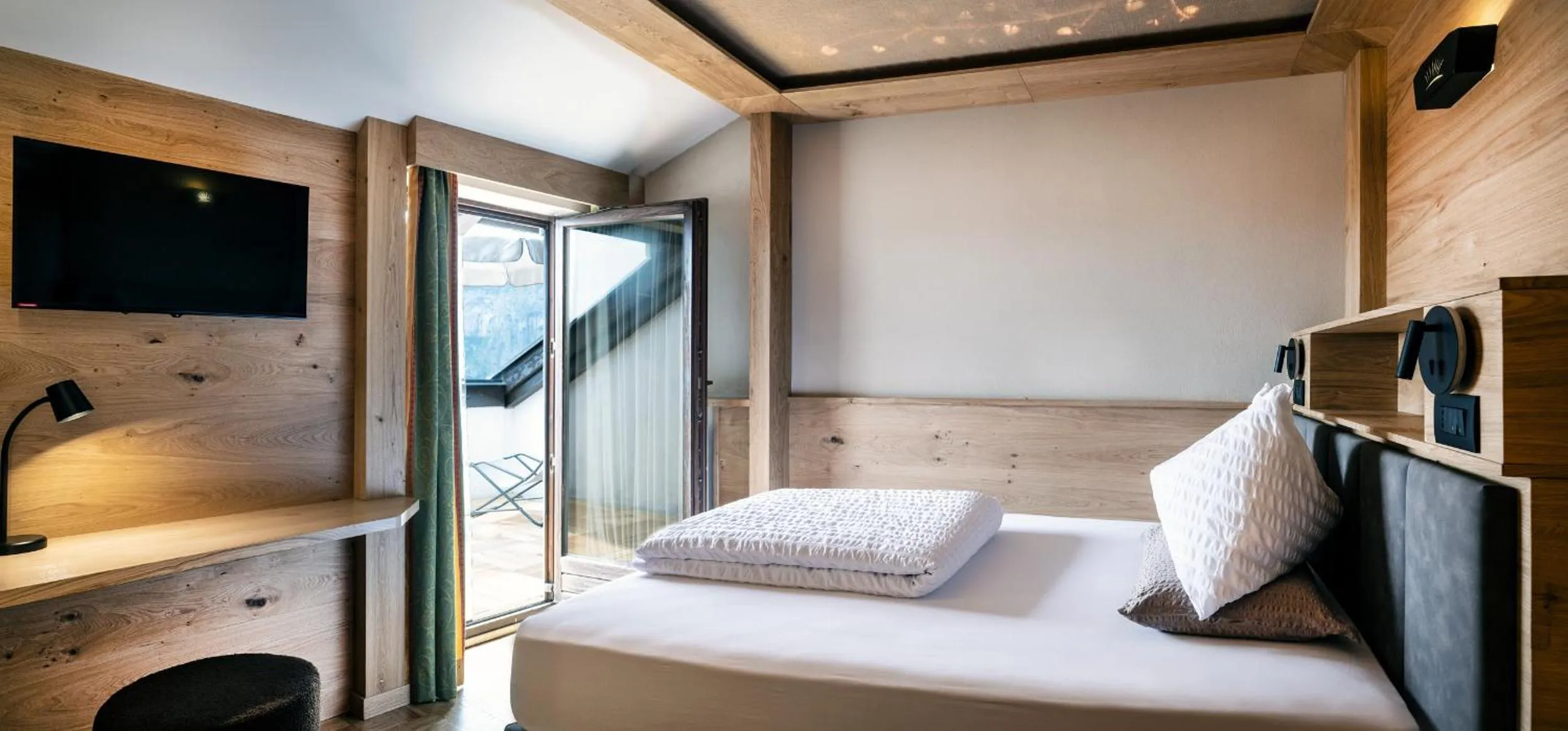 Bed in Hotel Arcobaleno