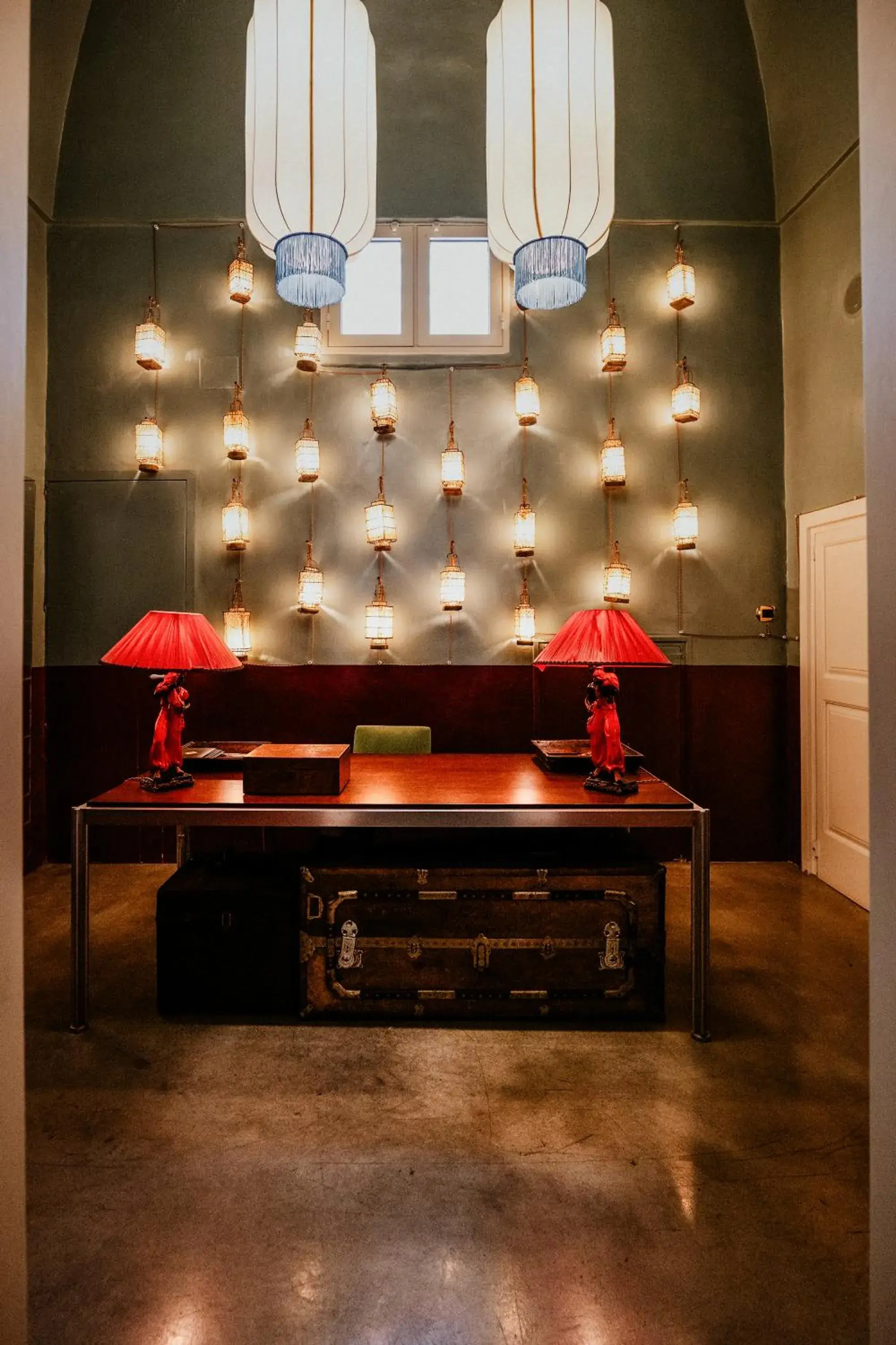 Facade/entrance in Palazzo Colombo Facade/entrance in Palazzo Colombo