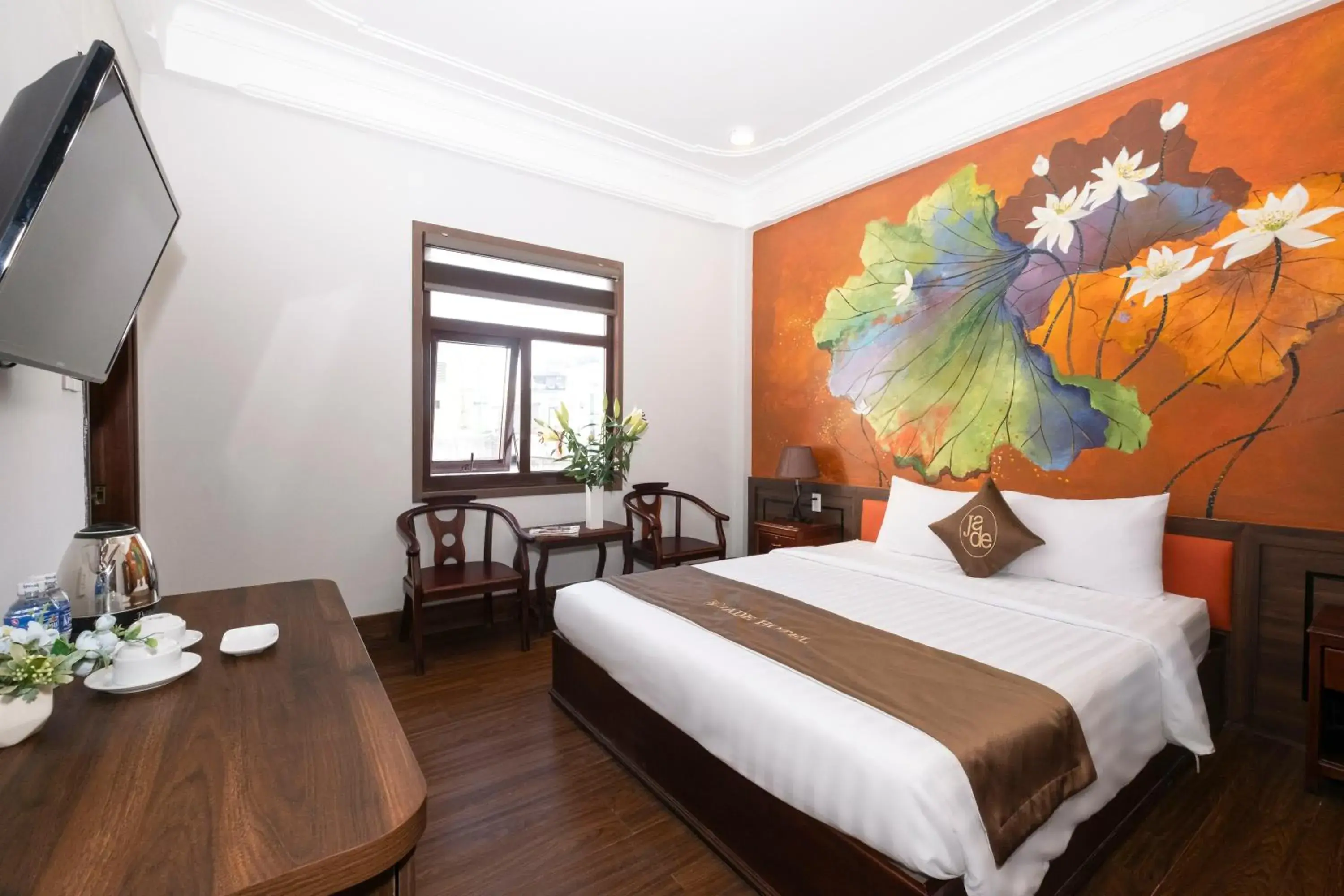 Bed in Jade Hotel Bed in Jade Hotel