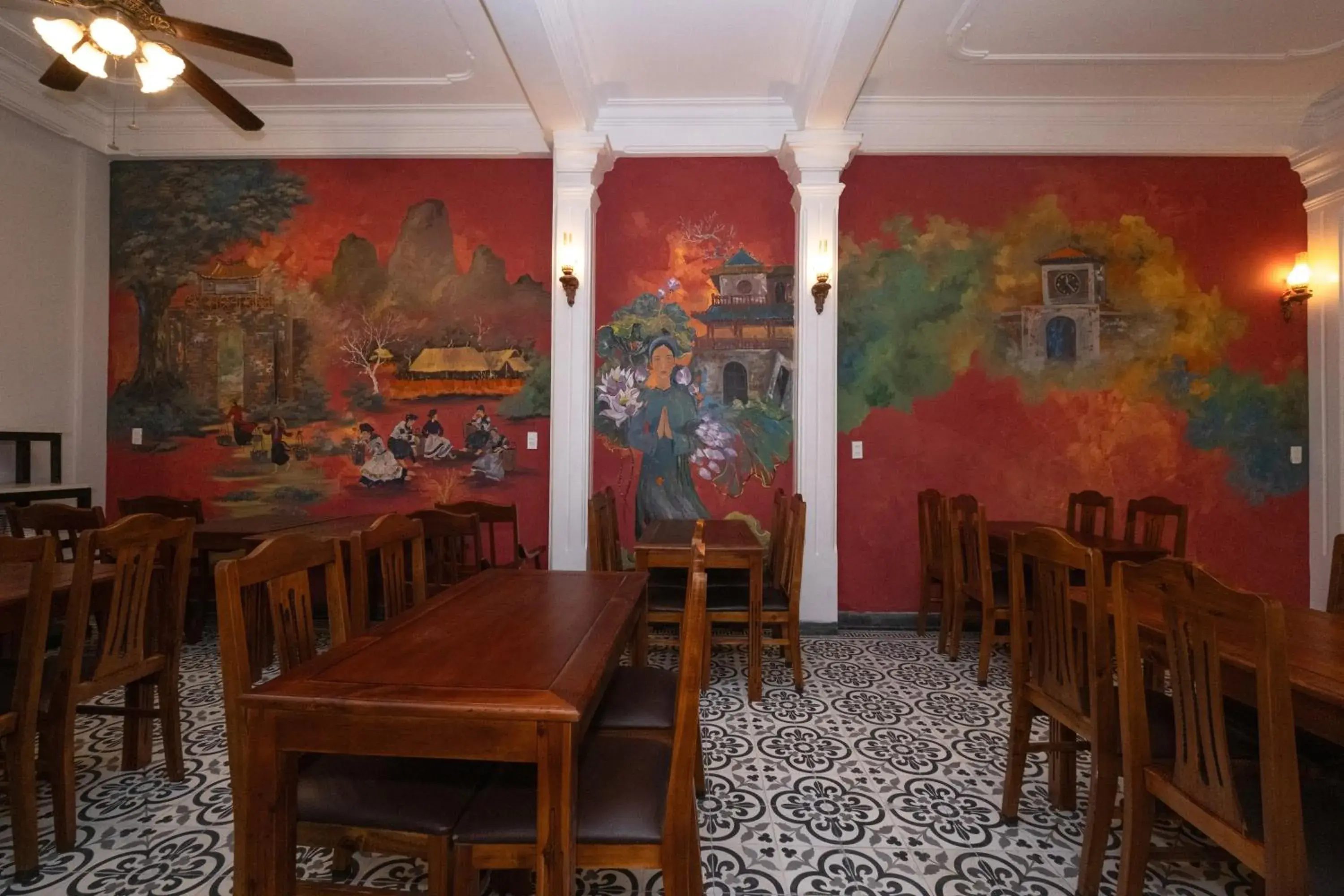 Restaurant/places to eat in Jade Hotel Restaurant/places to eat in Jade Hotel