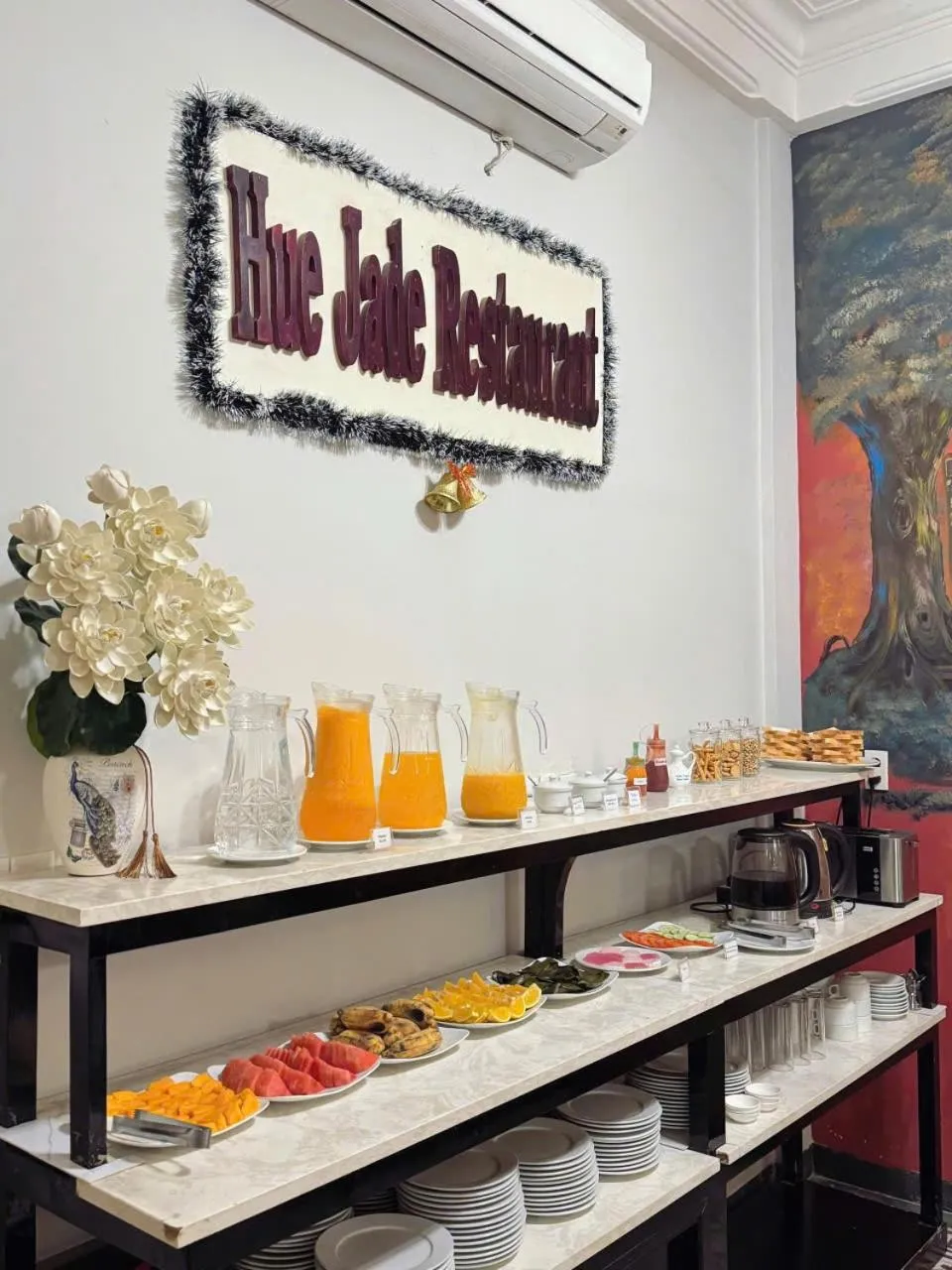 Breakfast in Jade Hotel