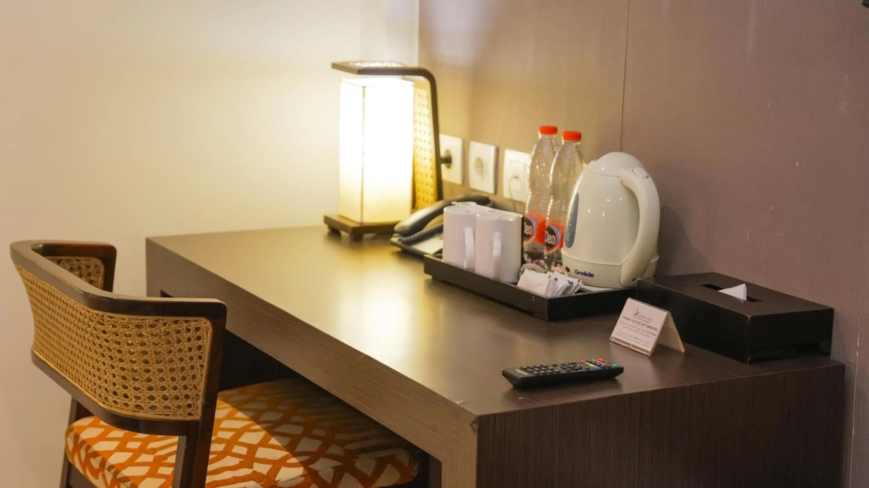 Coffee/tea facilities in Tasneem Hotel Malioboro Yogyakarta