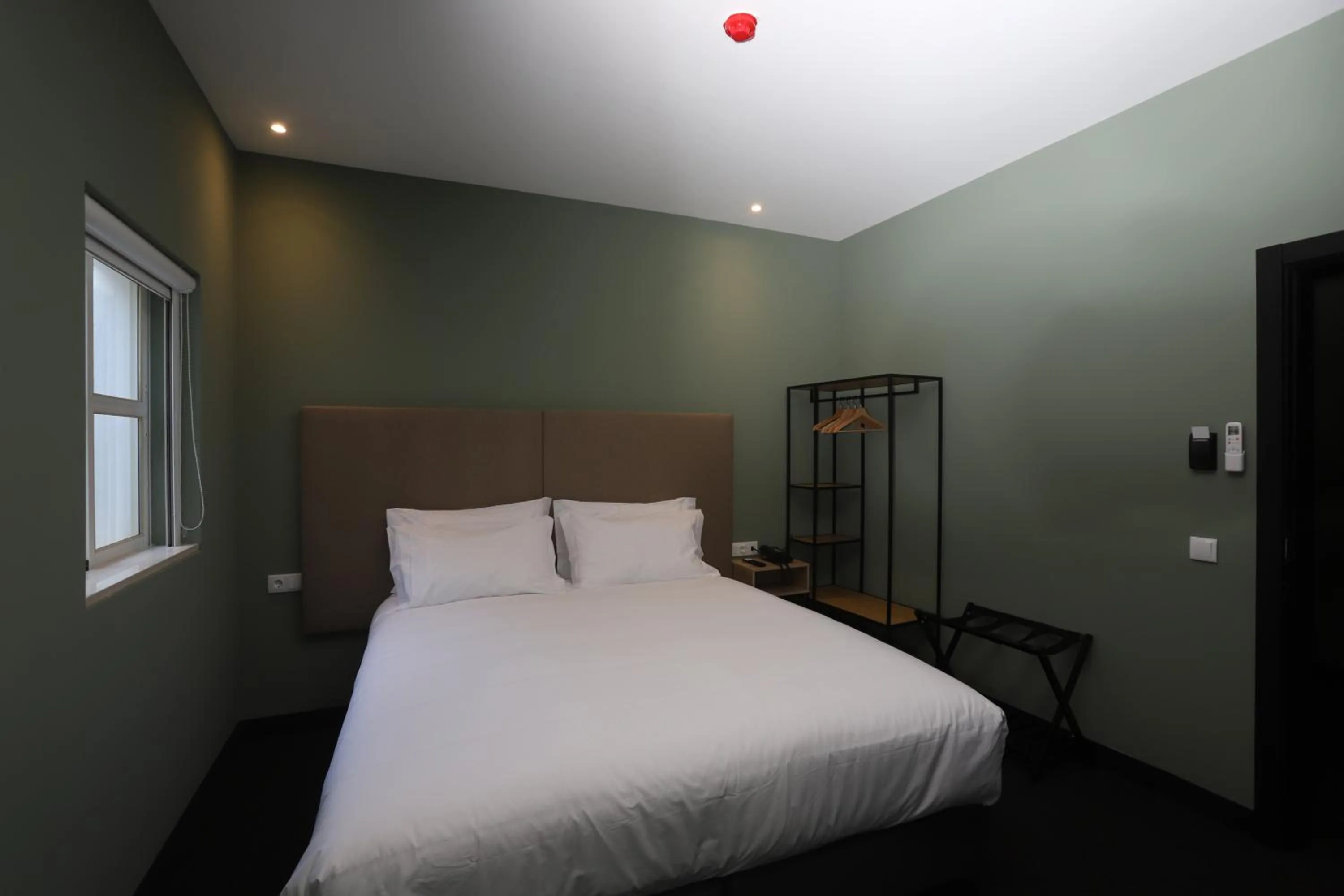 Bedroom, Bed in Albufeira Lounge Hotel