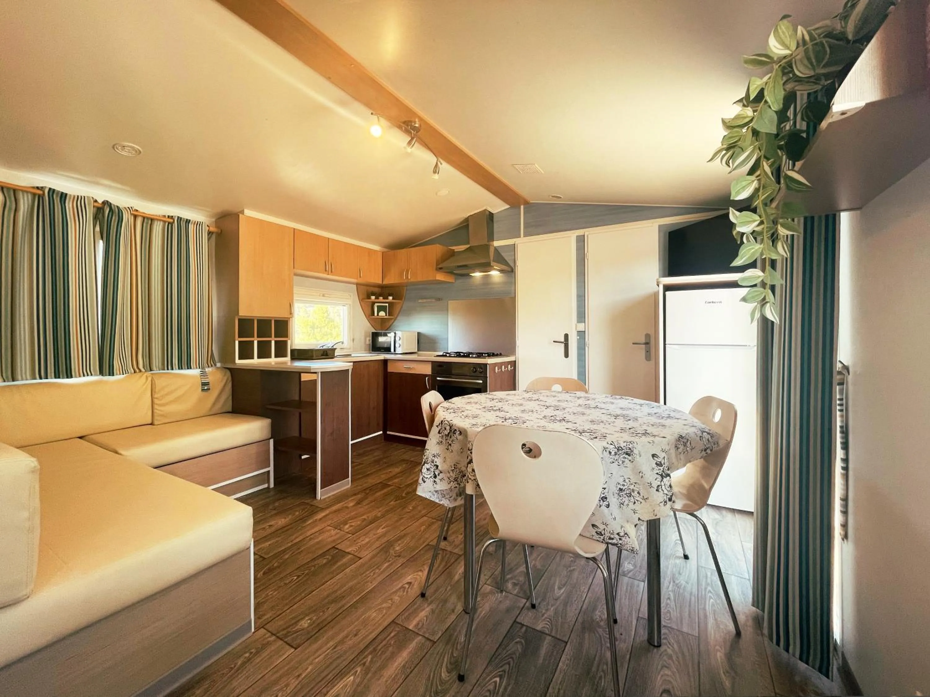 Family Mobile Home in Camping El Roble