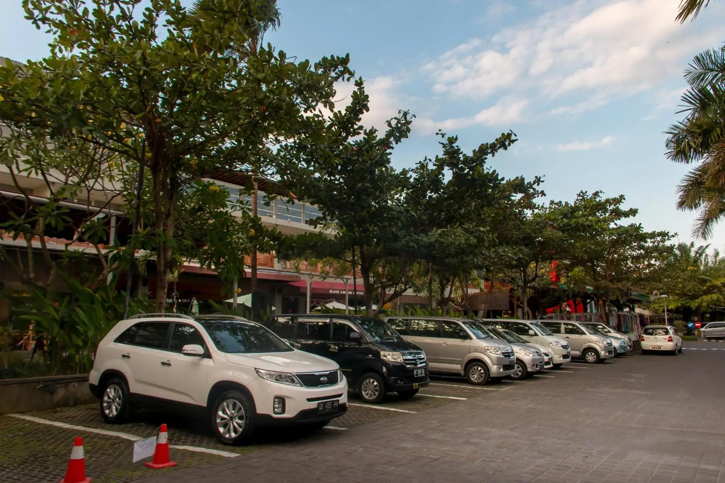 Lobby or reception in Seminyak Square Hotel And Villas Lobby or reception in Seminyak Square Hotel And Villas