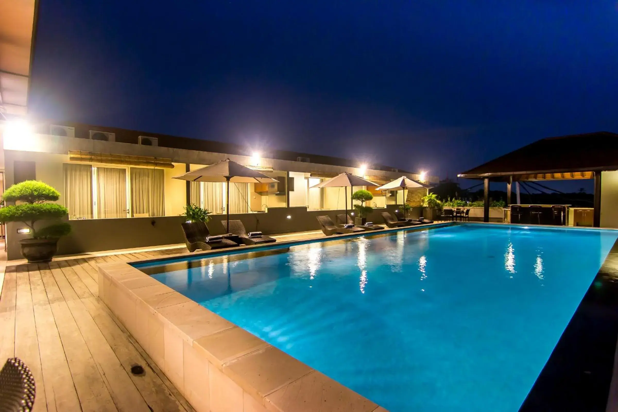 Swimming pool in Seminyak Square Hotel And Villas Swimming pool in Seminyak Square Hotel And Villas