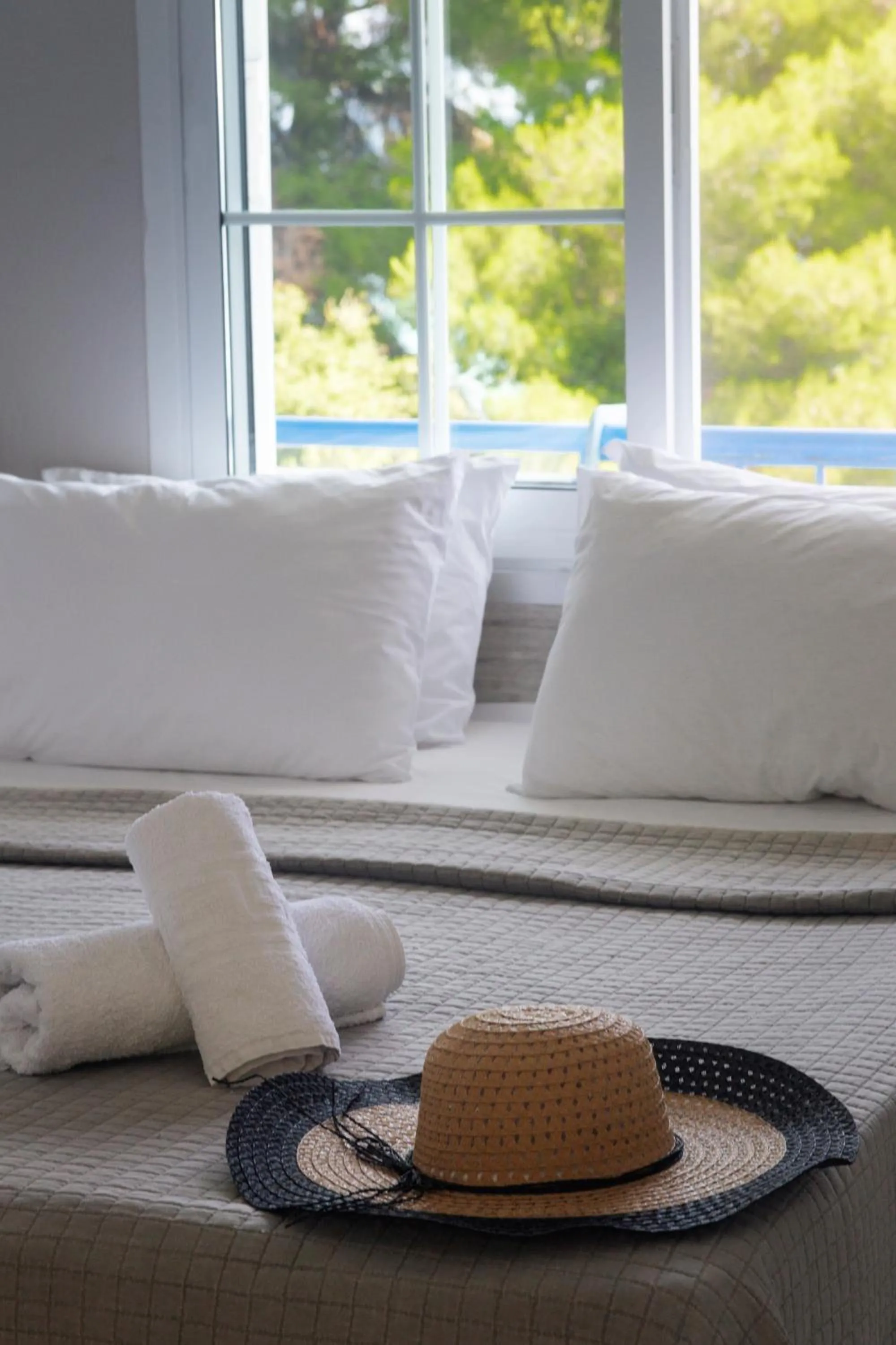 Roditsa Patritsia Apartments