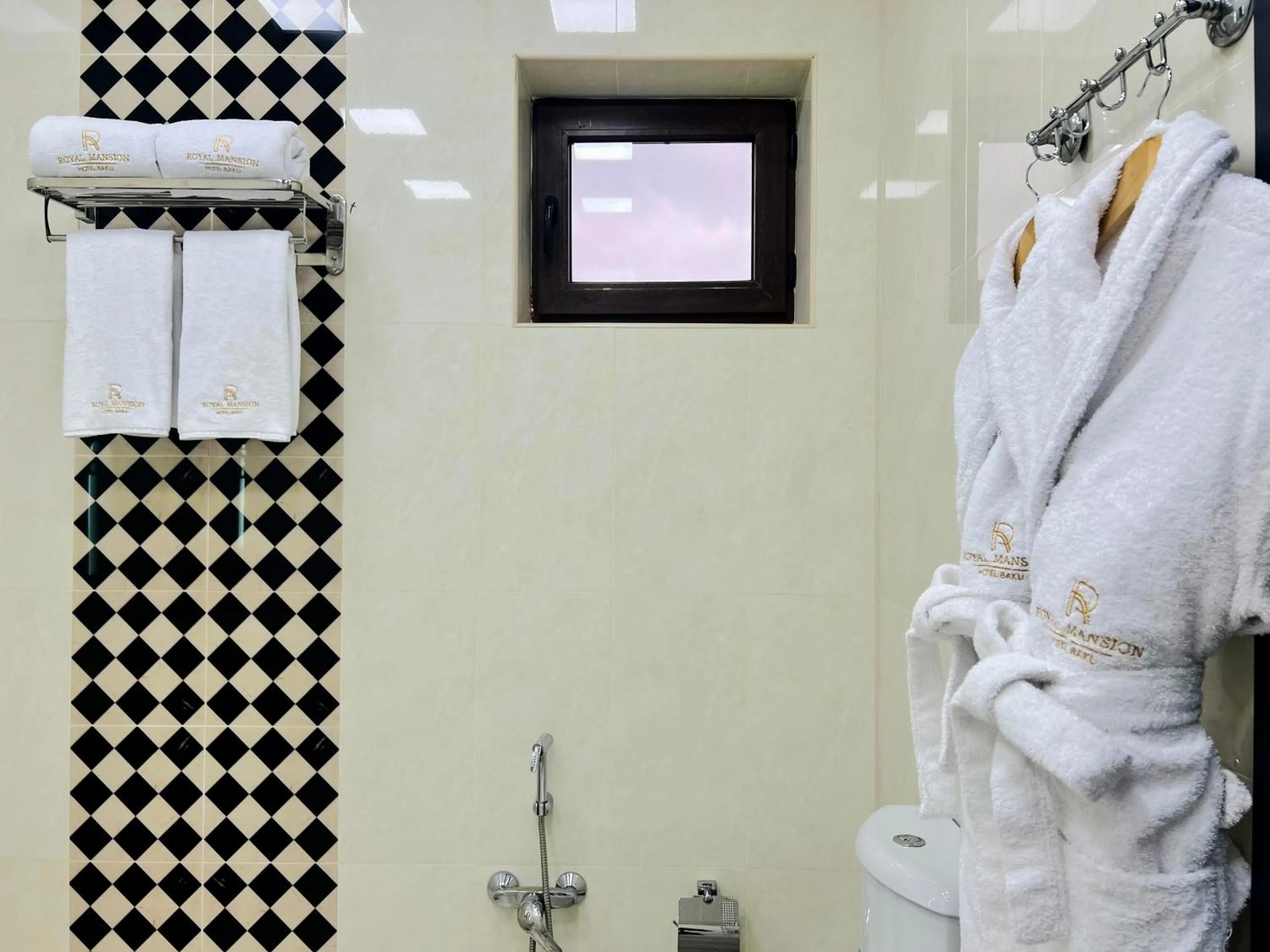 Bathroom in Royal Mansion Hotel