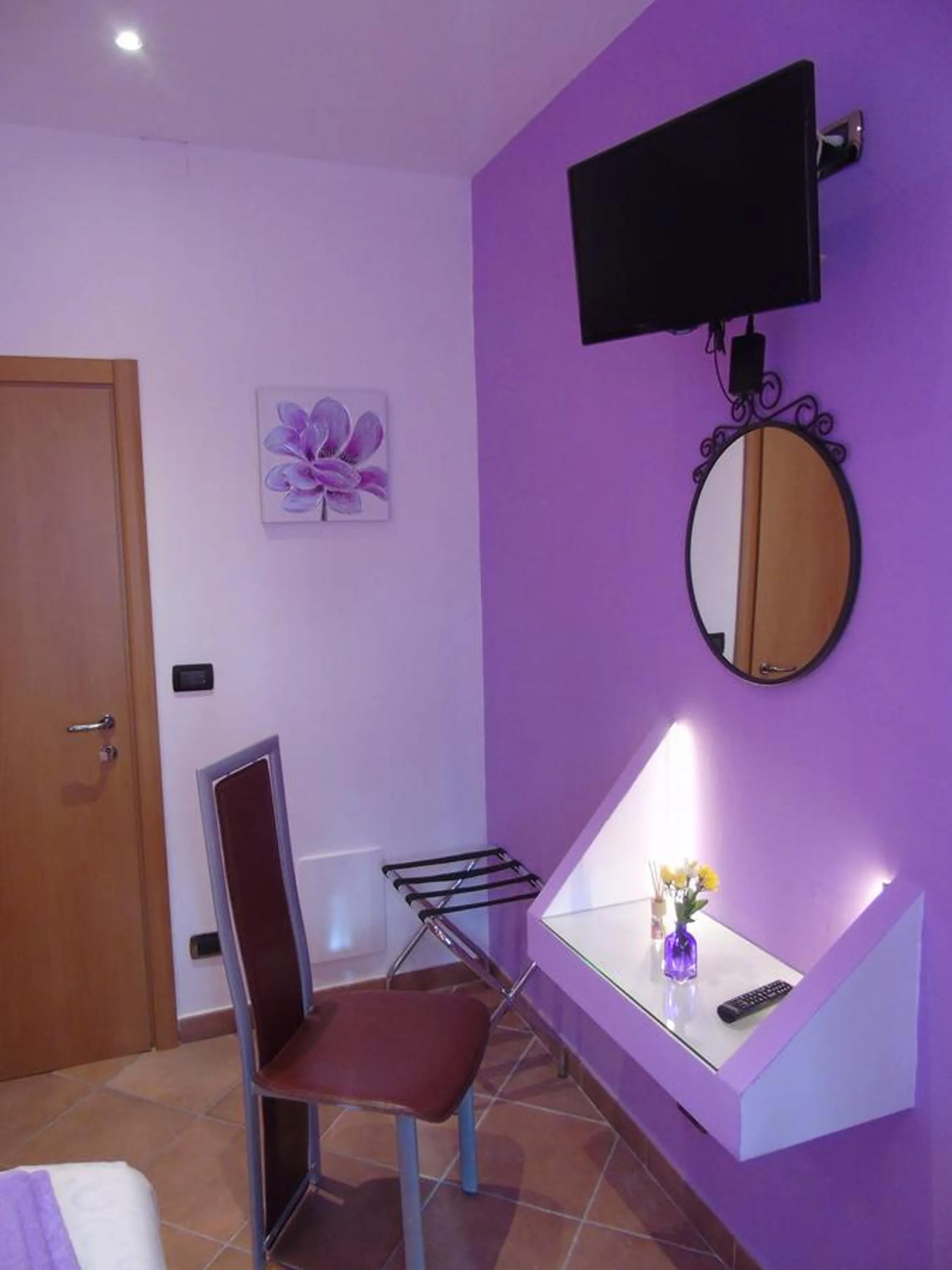 Decorative detail in Hotel Rainbow