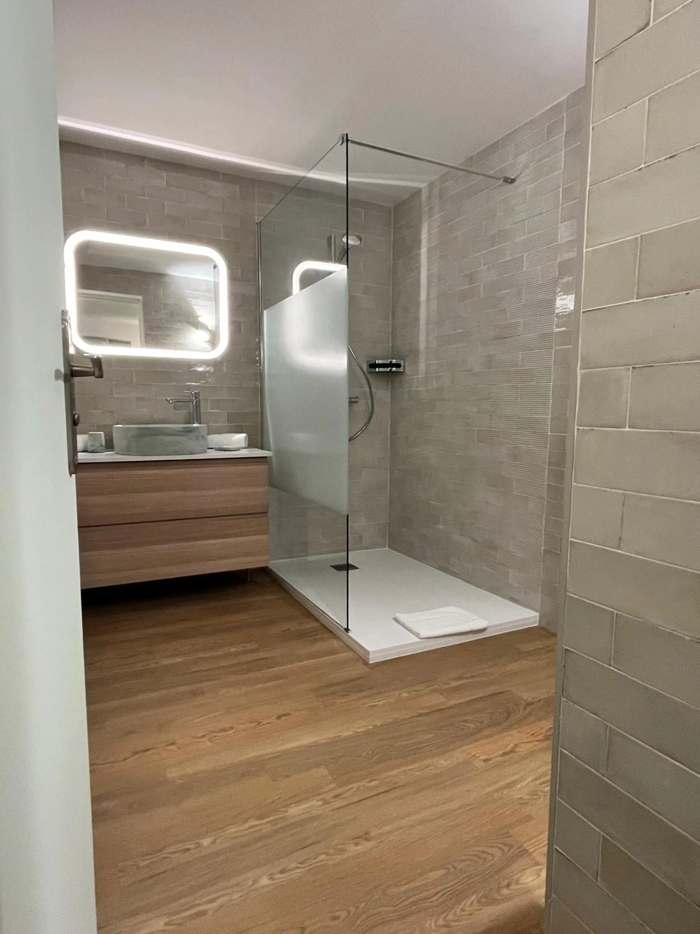 Bathroom in Hôtel Astria