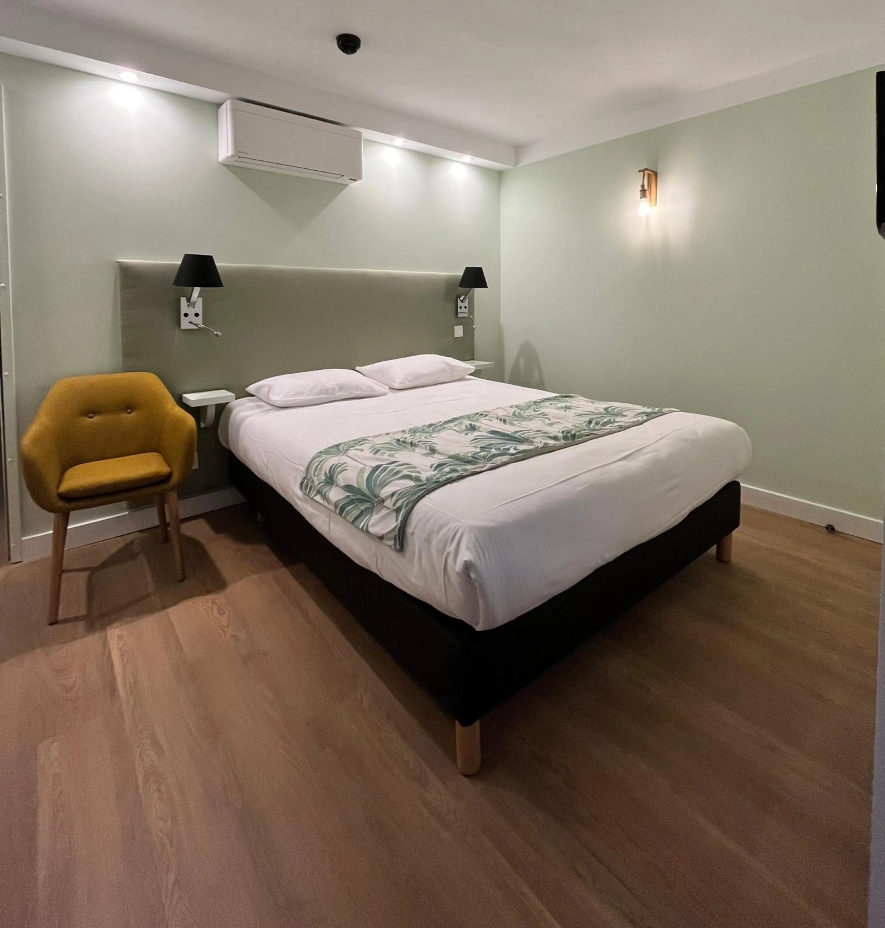 Photo of the whole room in Hôtel Astria