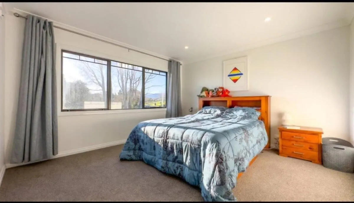Bed in Mangrove Manor