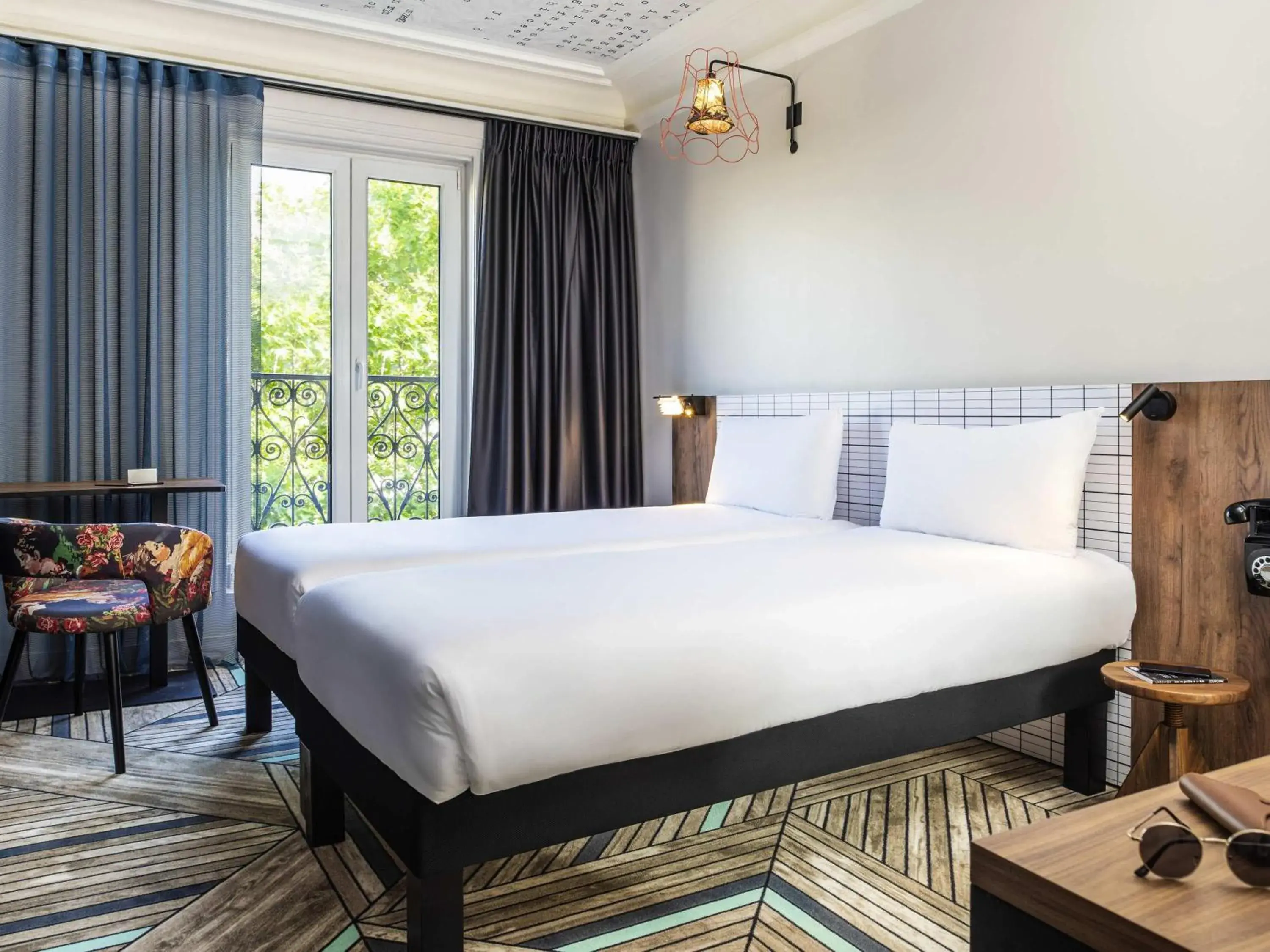 Bedroom, Bed in Ibis Styles Hotel Paris Gare de Lyon Bastille Bedroom, Bed in Ibis Styles Hotel Paris Gare de Lyon Bastille