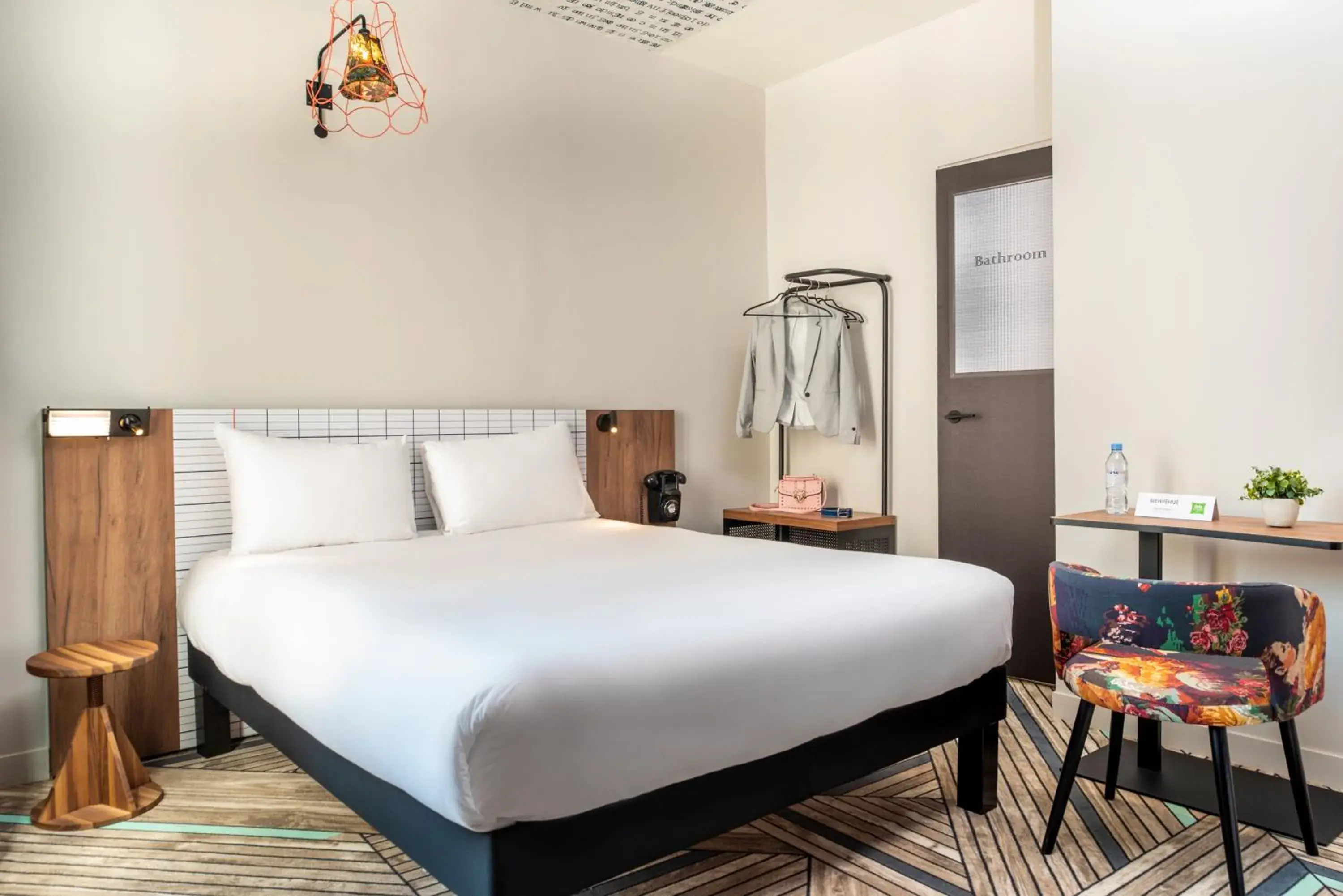 Bedroom, Bed in Ibis Styles Hotel Paris Gare de Lyon Bastille Bedroom, Bed in Ibis Styles Hotel Paris Gare de Lyon Bastille