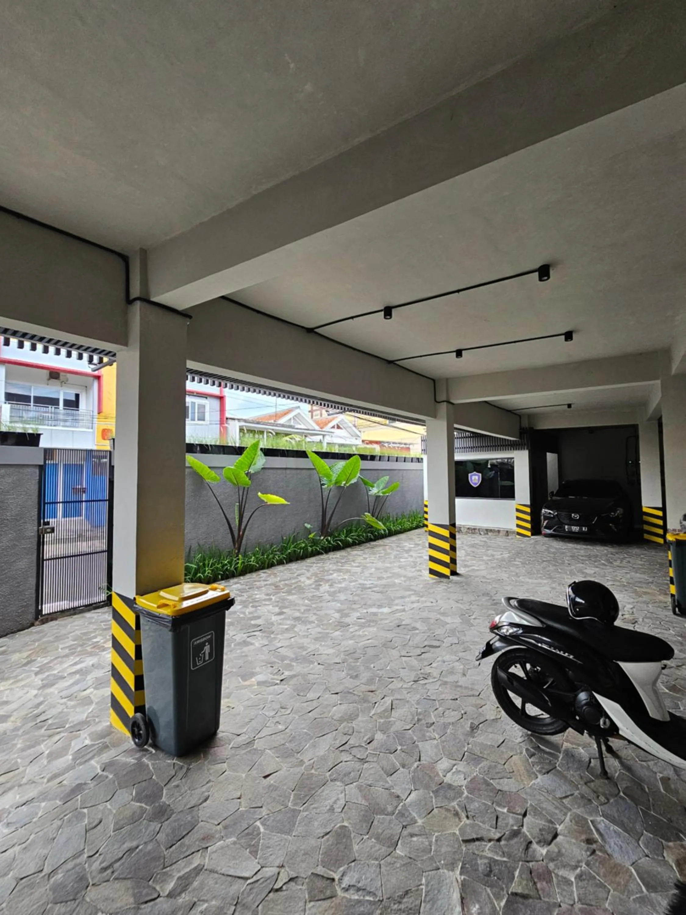 Parking in Mulyadi Suites Cianjur