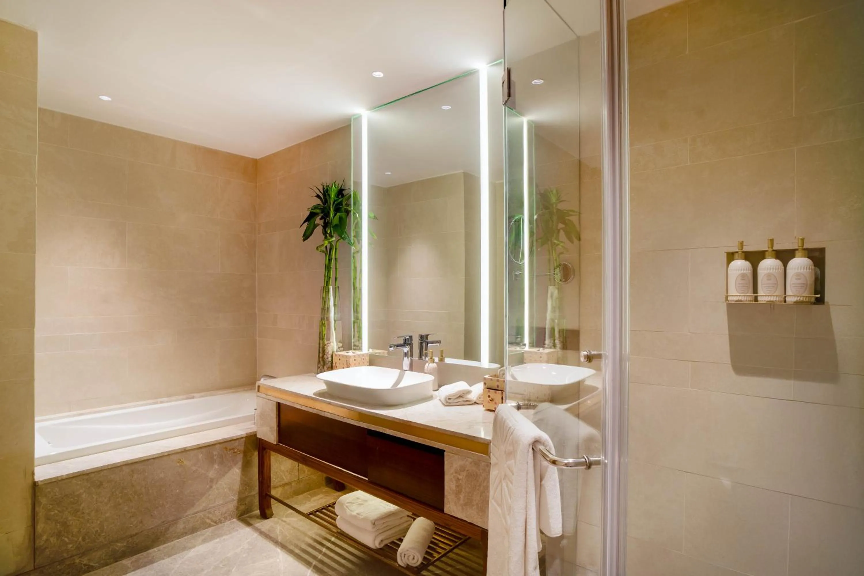 Bathroom in Taj Mussoorie Foothills, Dehradun