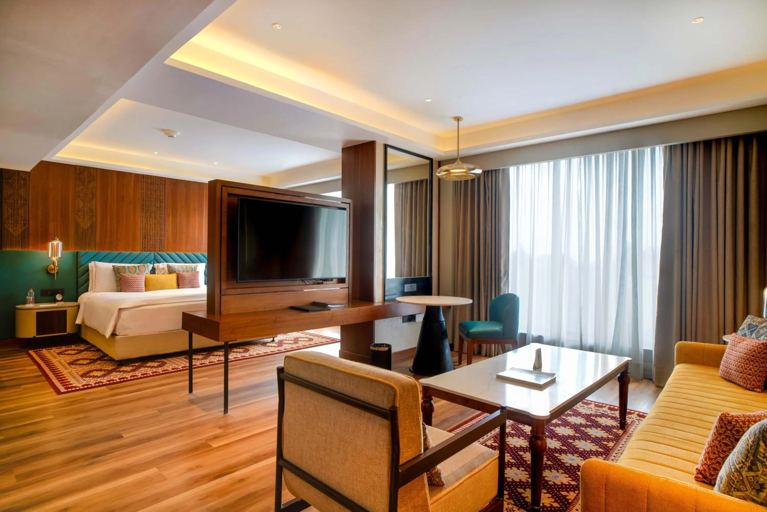 Living room, Bed in Taj Mussoorie Foothills, Dehradun