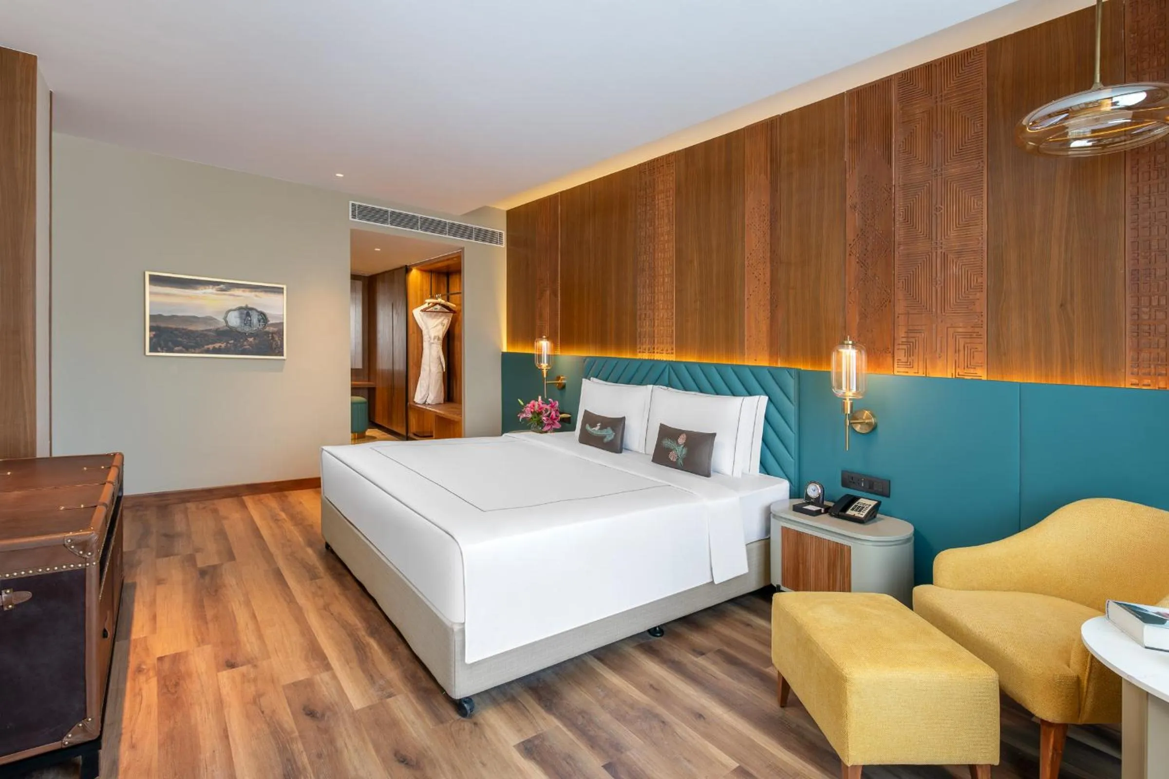 Bed in Taj Mussoorie Foothills, Dehradun