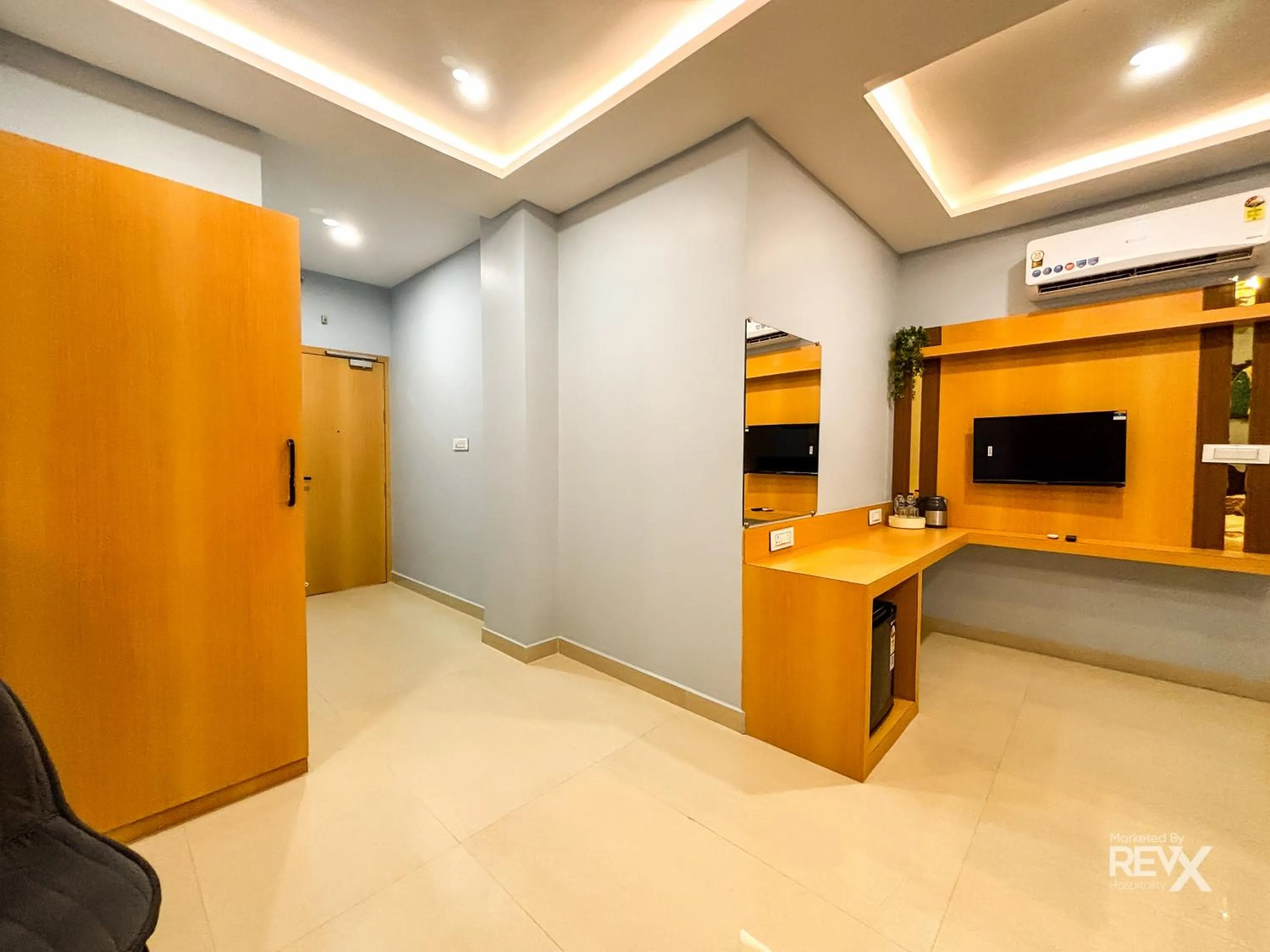 TV and multimedia in Hotel Manas Inn