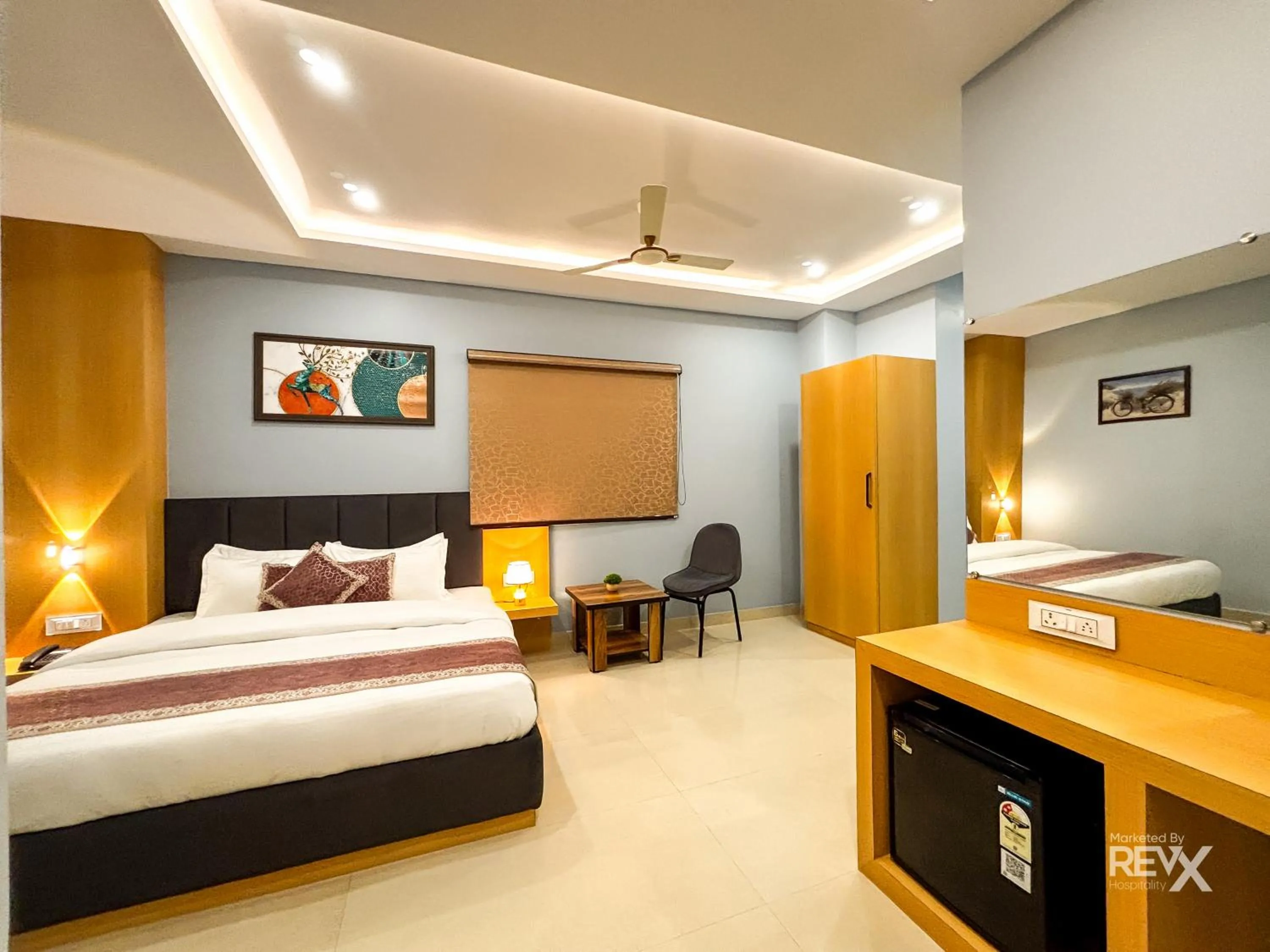 Bed in Hotel Manas Inn