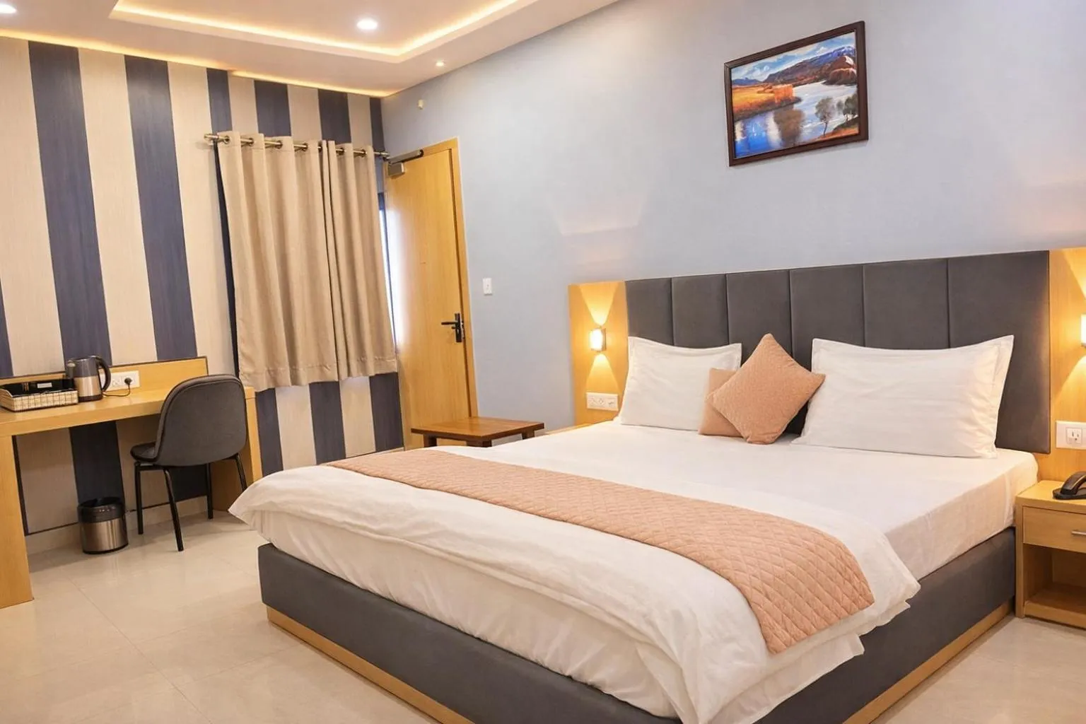 Bed in Hotel Manas Inn