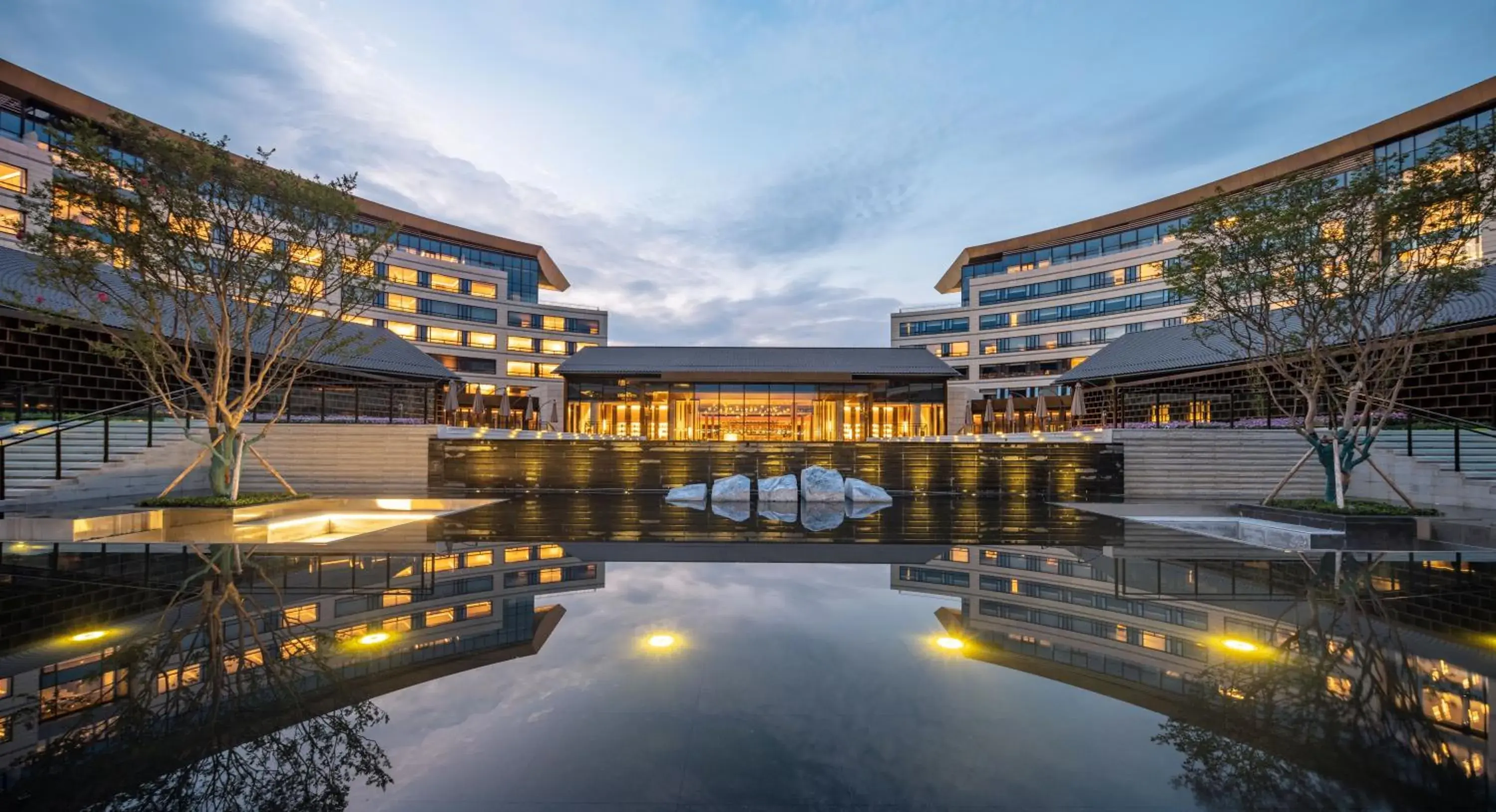 Property building in Tianfu Joyhub Air Hotel Property building in Tianfu Joyhub Air Hotel