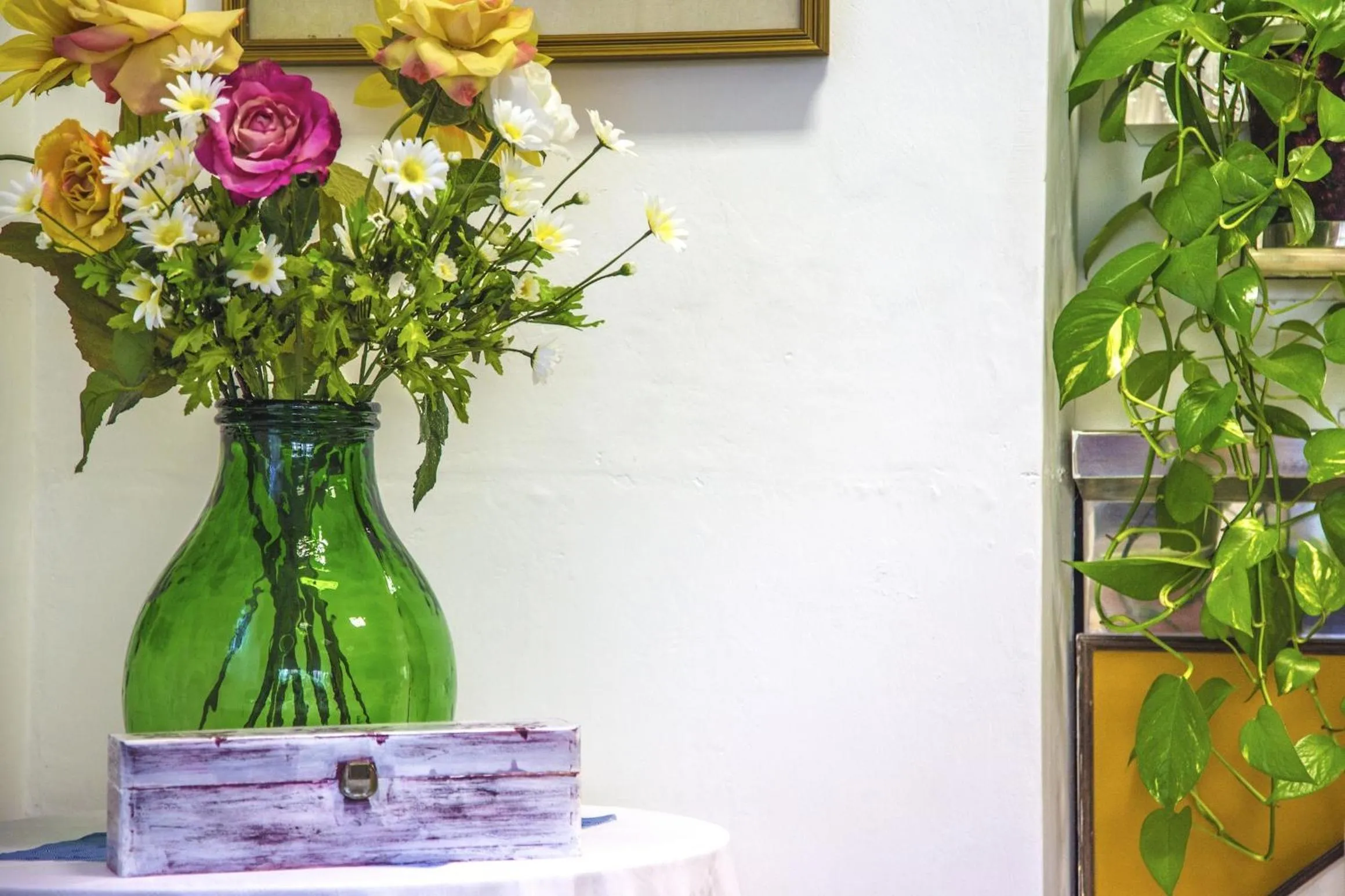 Communal lounge/ TV room in Hotel Majorca