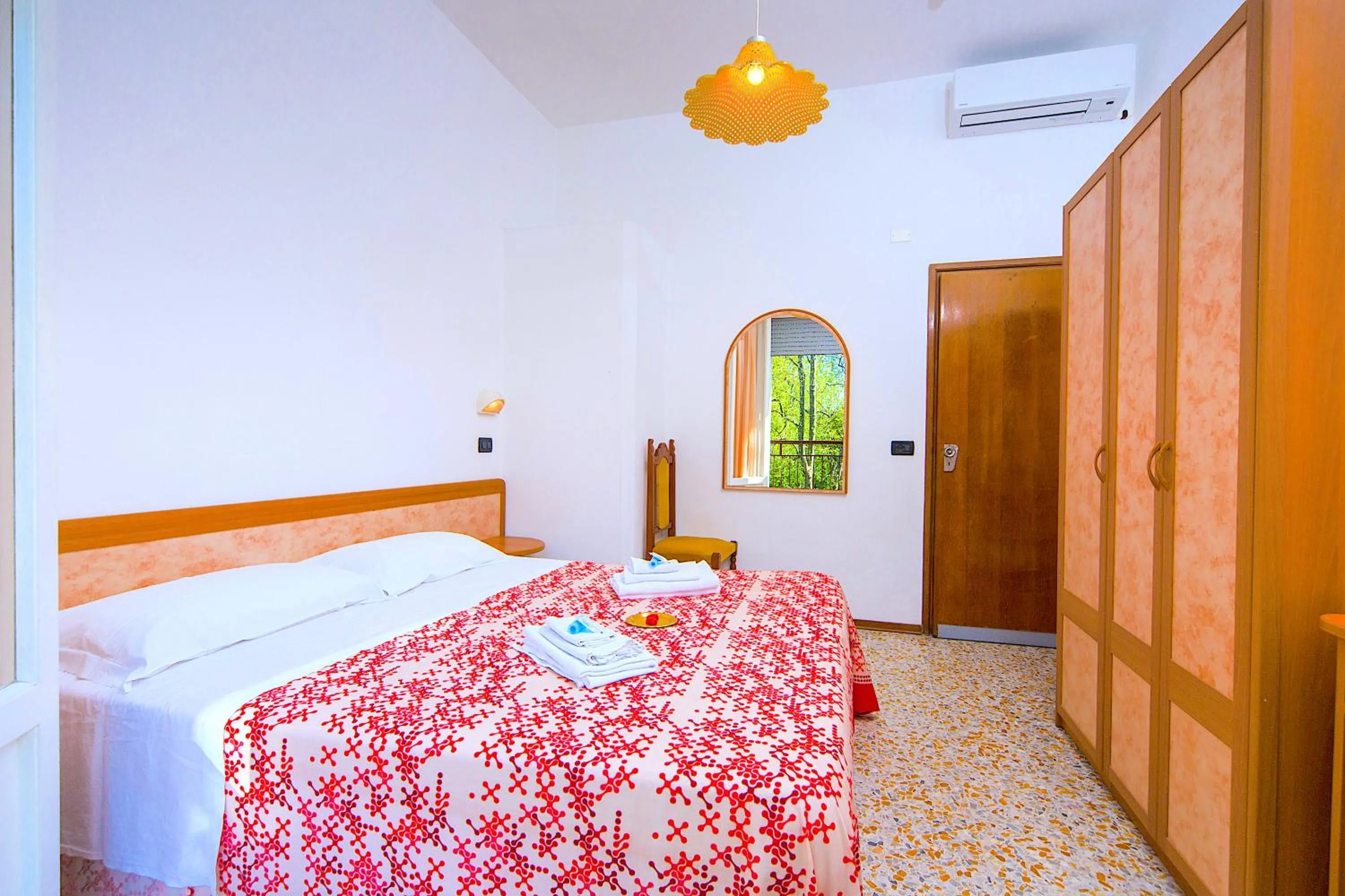 Photo of the whole room in Hotel Majorca