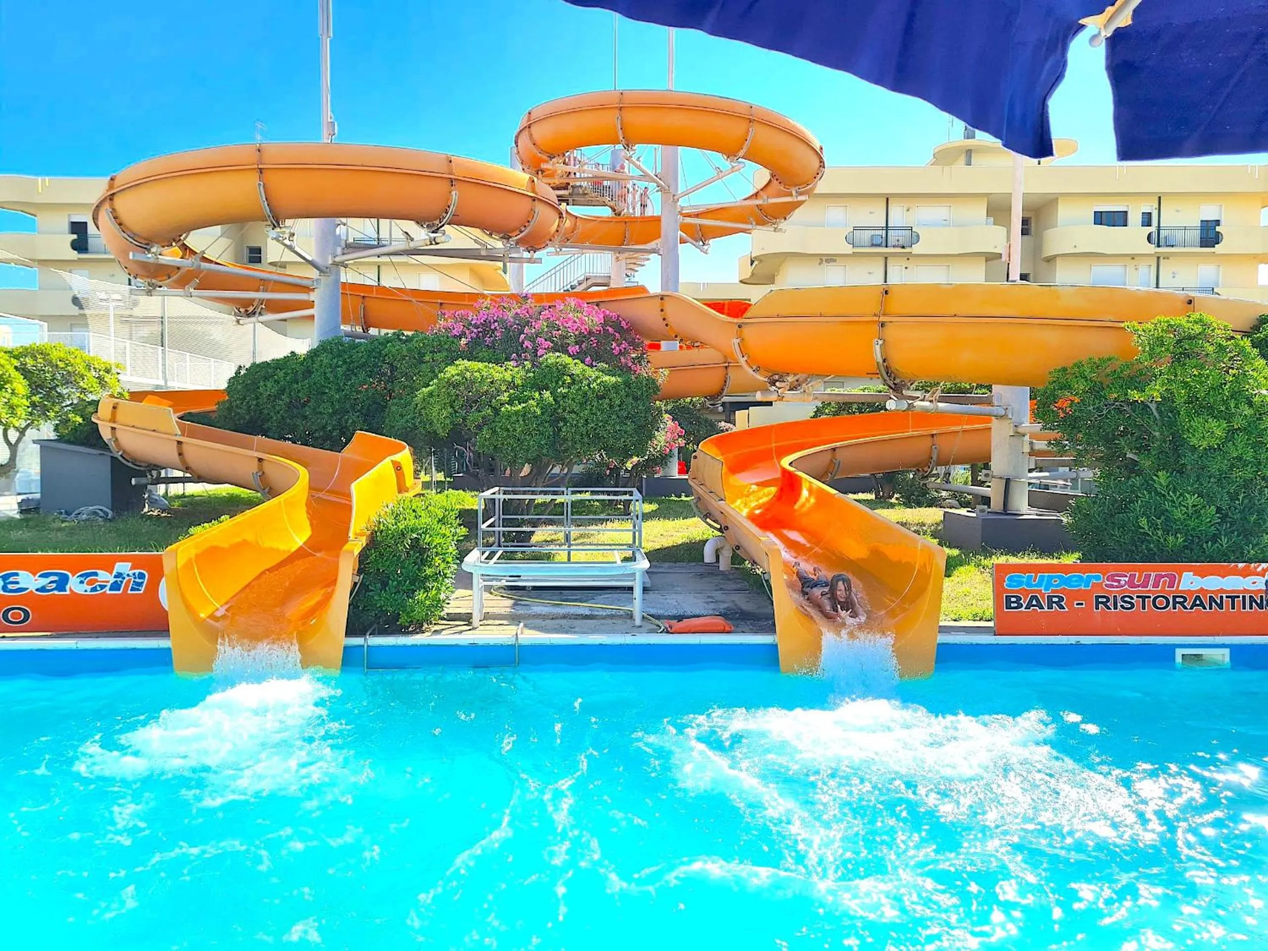 Swimming pool in Hotel Majorca