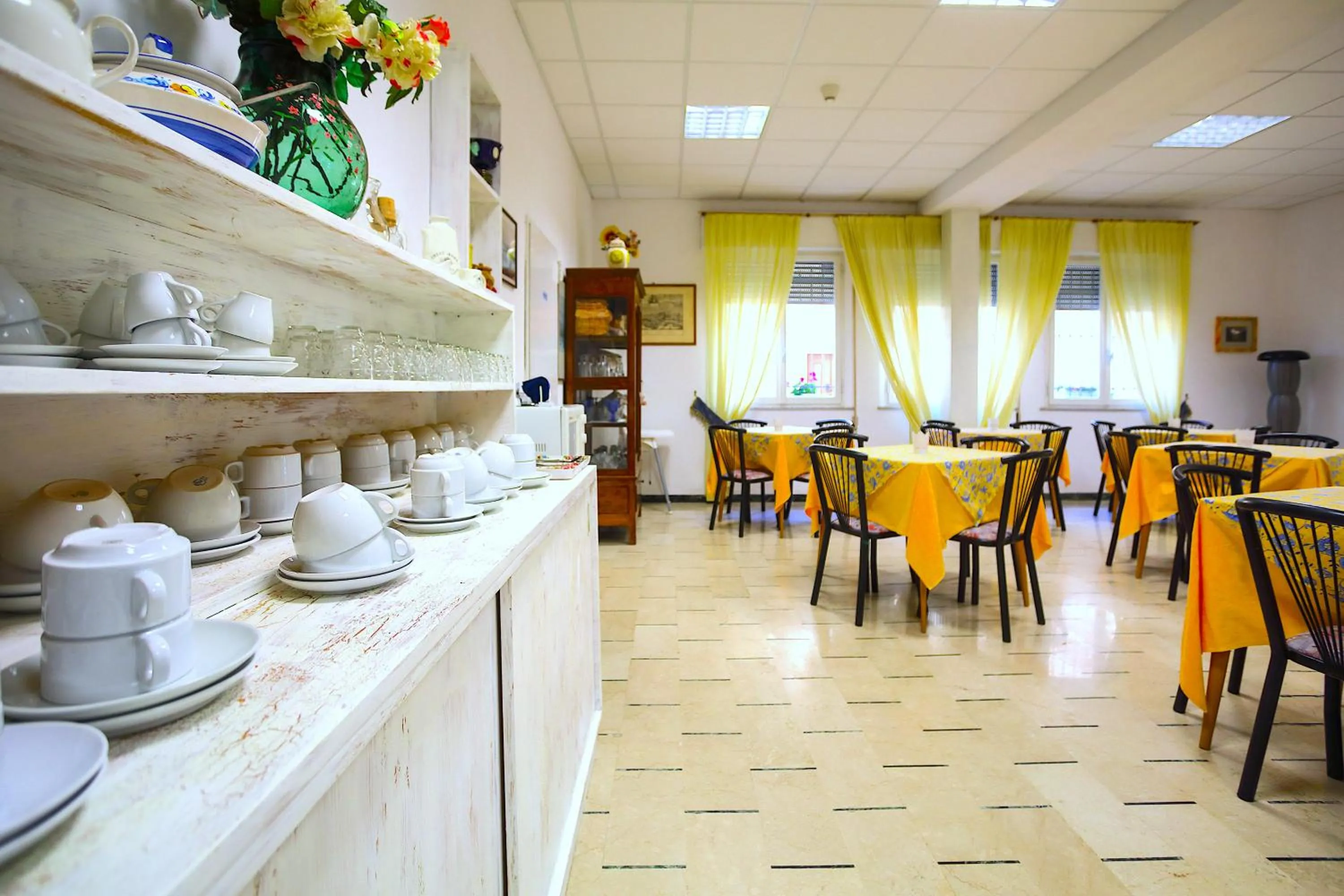 Communal lounge/ TV room in Hotel Majorca