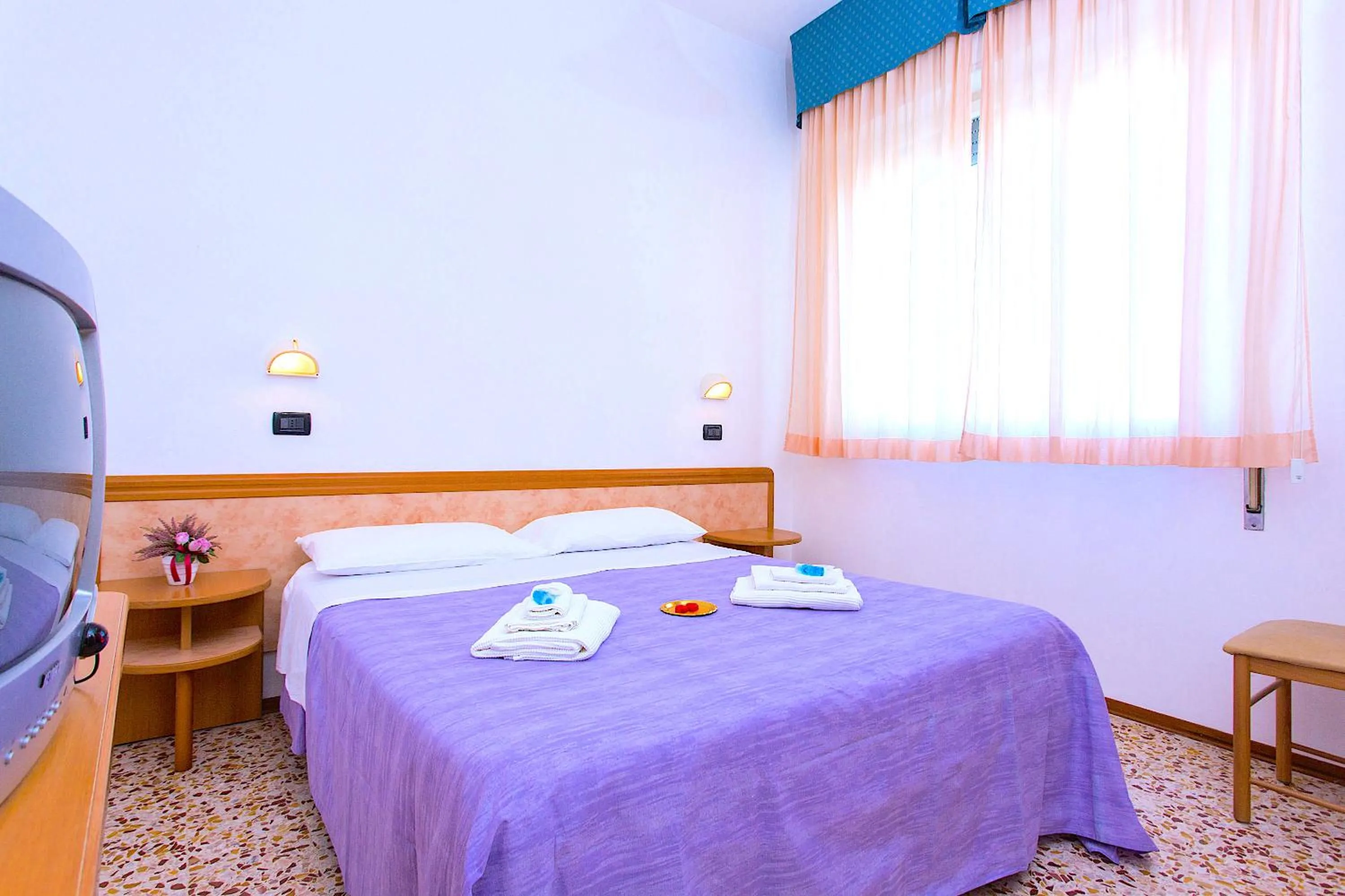 Photo of the whole room in Hotel Majorca