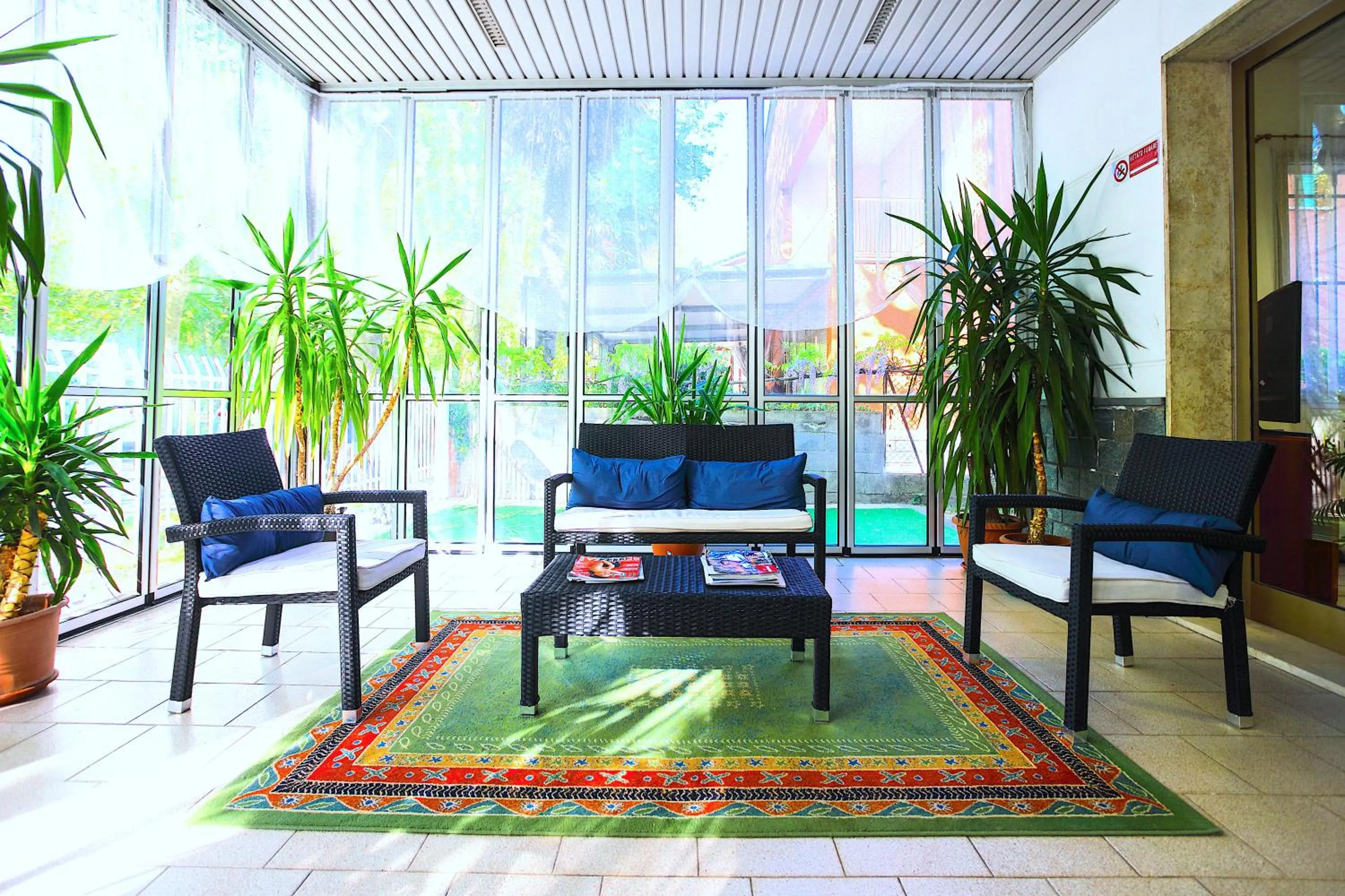 Communal lounge/ TV room in Hotel Majorca