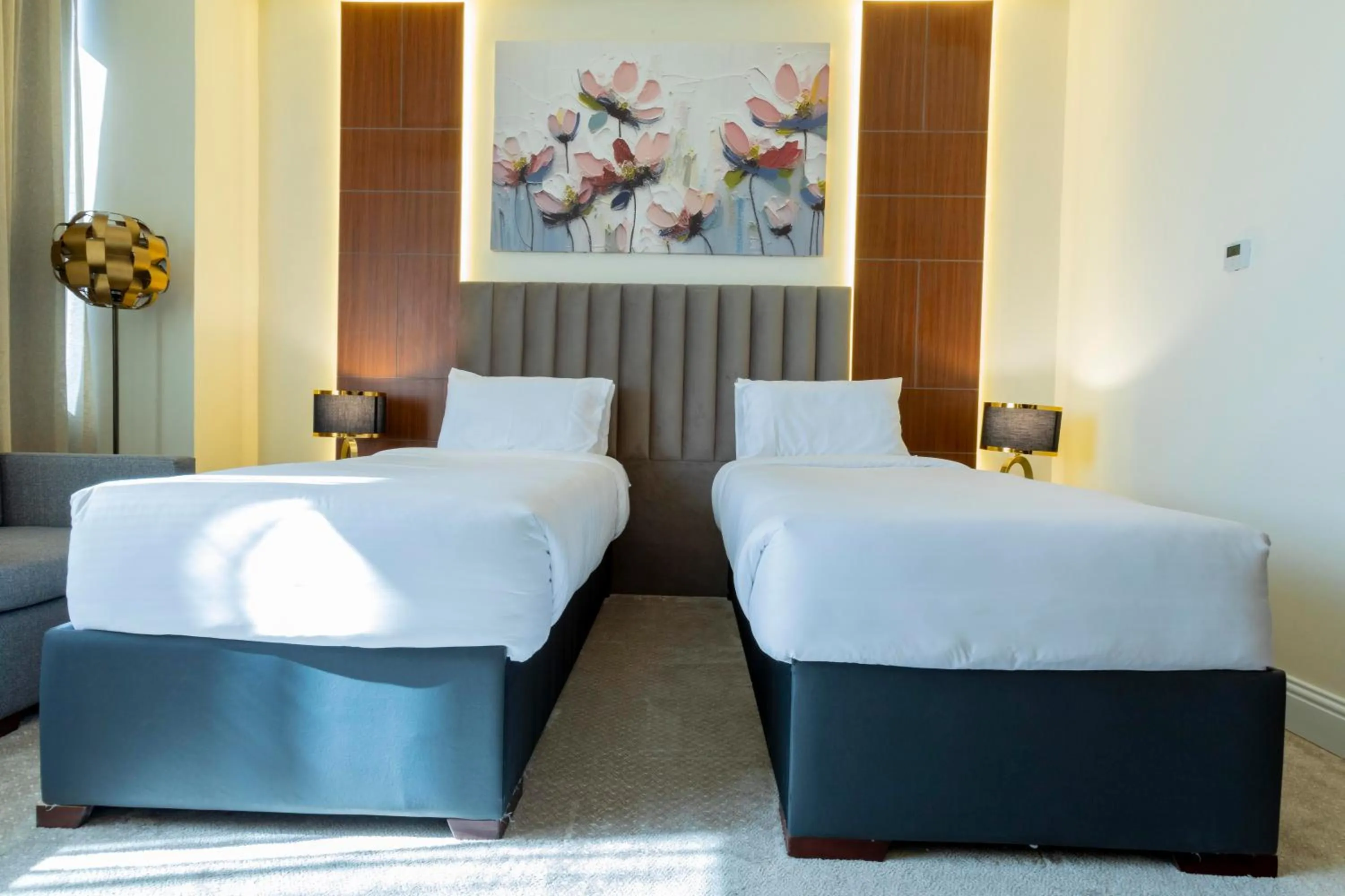 Bedroom, Bed in Park Avenues Hotel