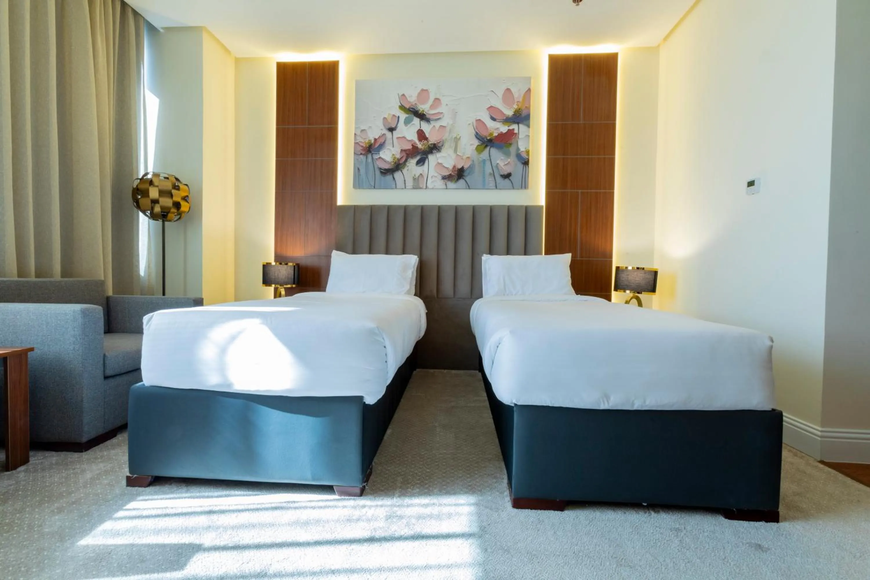 Bedroom, Bed in Park Avenues Hotel