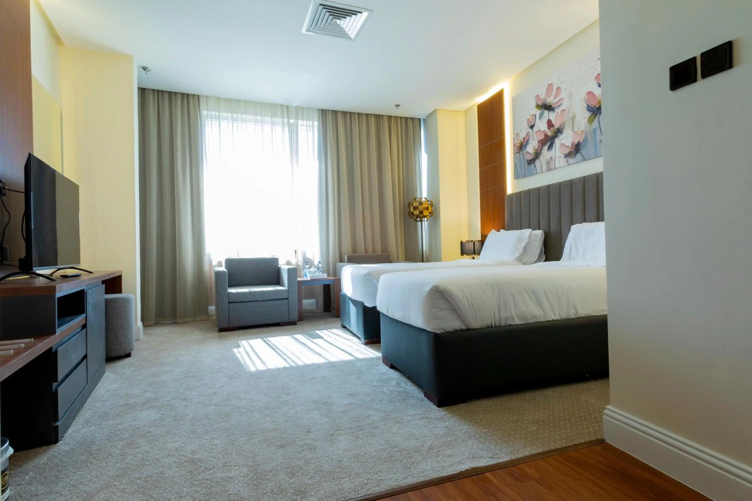 Bedroom, Bed in Park Avenues Hotel