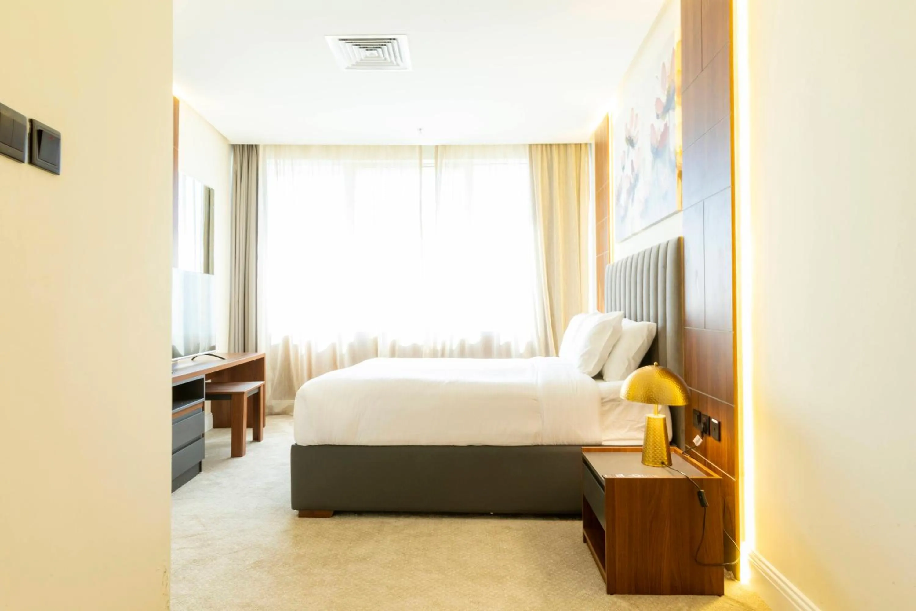 Bedroom, Bed in Park Avenues Hotel