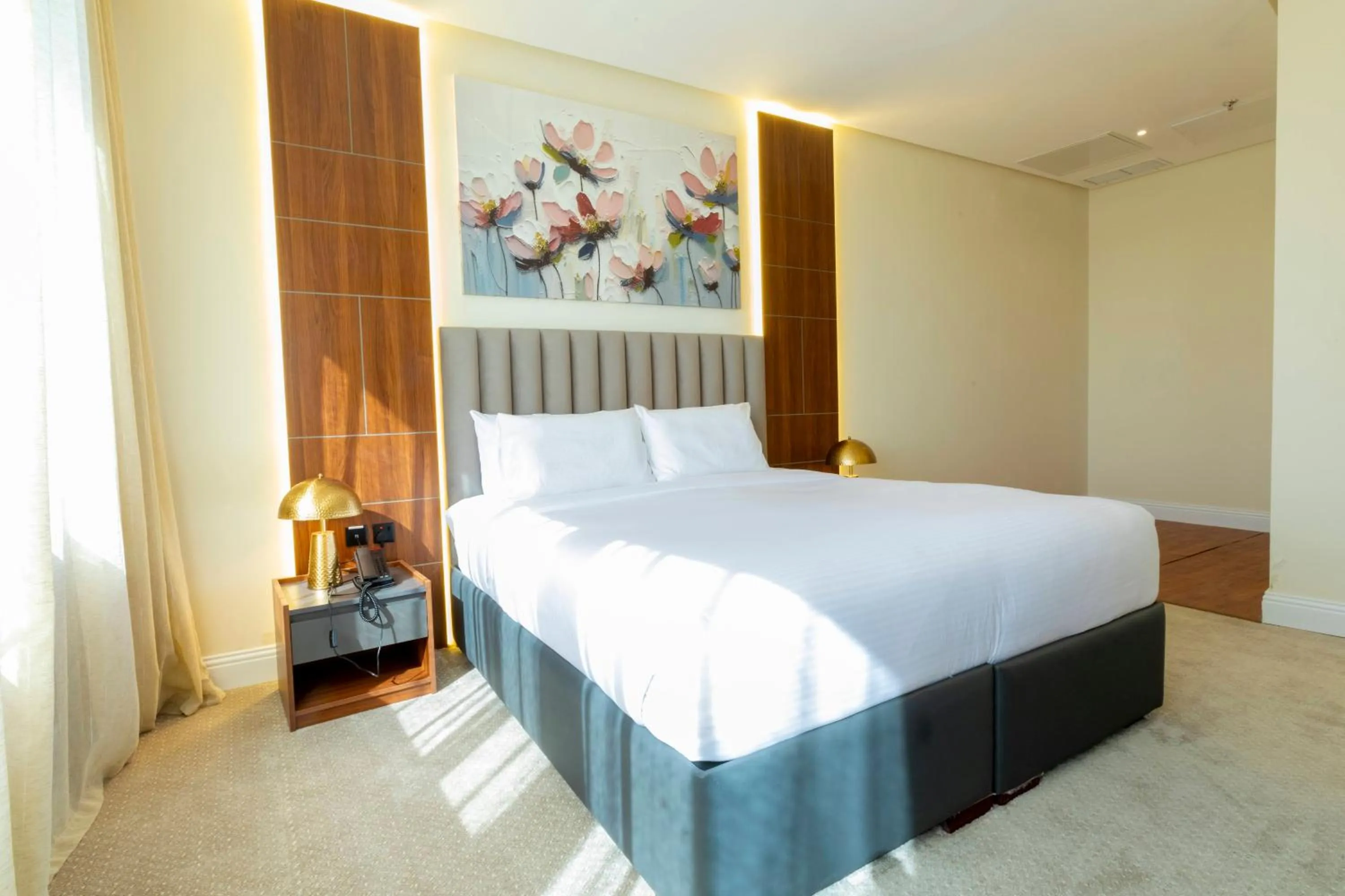 Bedroom, Bed in Park Avenues Hotel