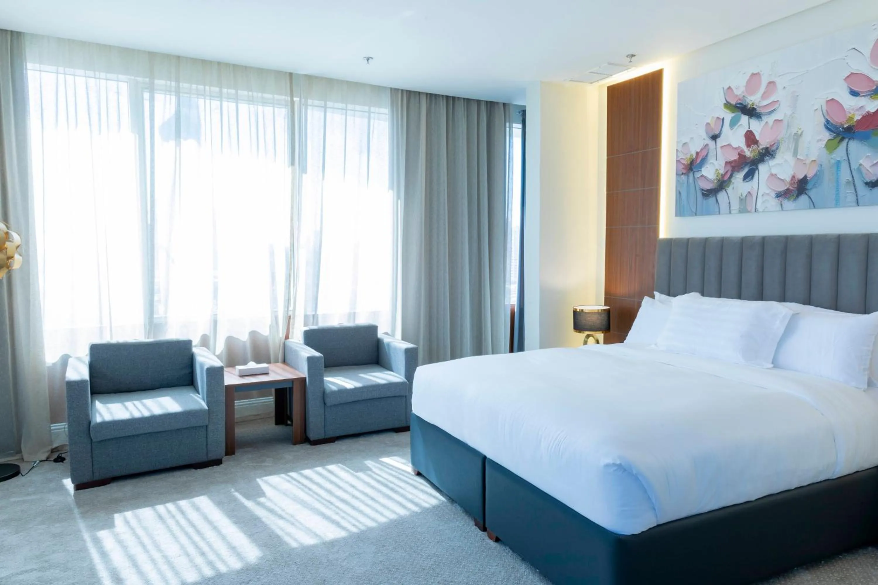 Bedroom, Bed in Park Avenues Hotel