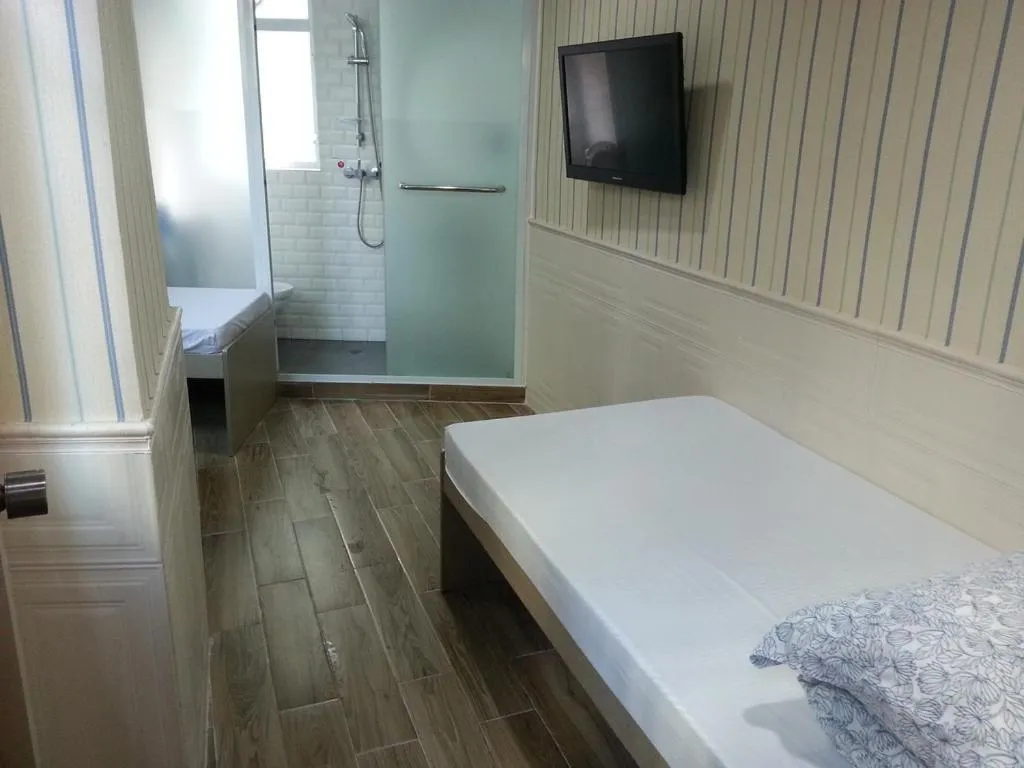 Bedroom, Bed in K & B Hostel