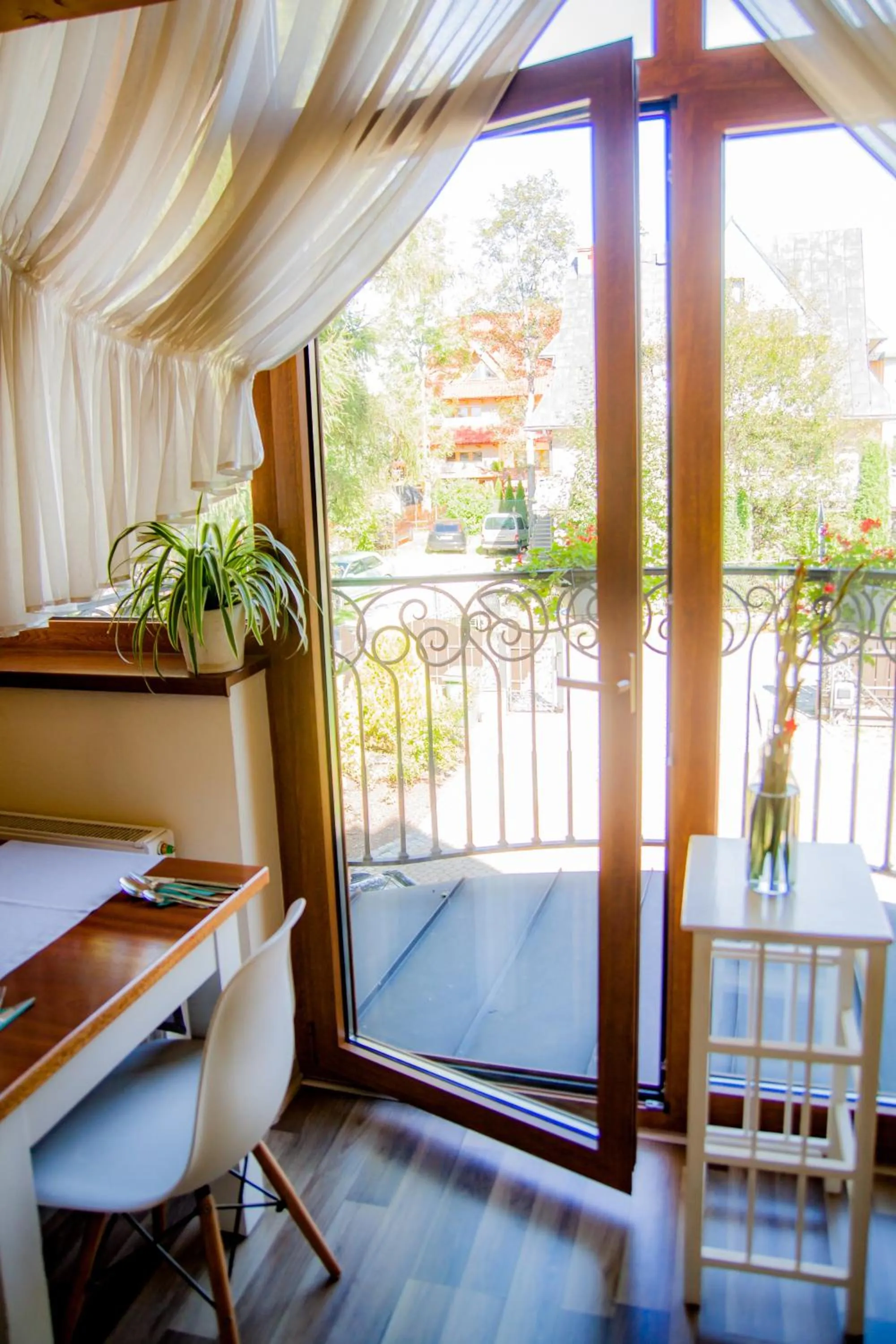 Restaurant/places to eat in Wilcznik 10